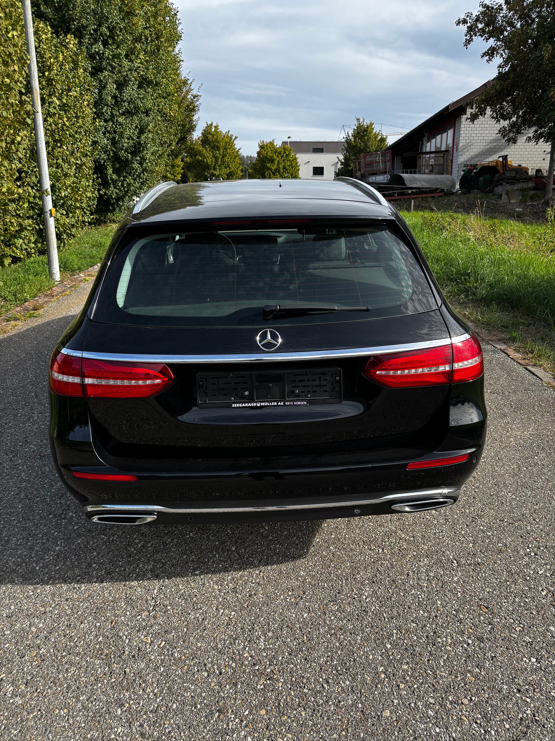MERCEDES-BENZ E 220 d Exclusive 4Matic 9G-Tronic-image-6