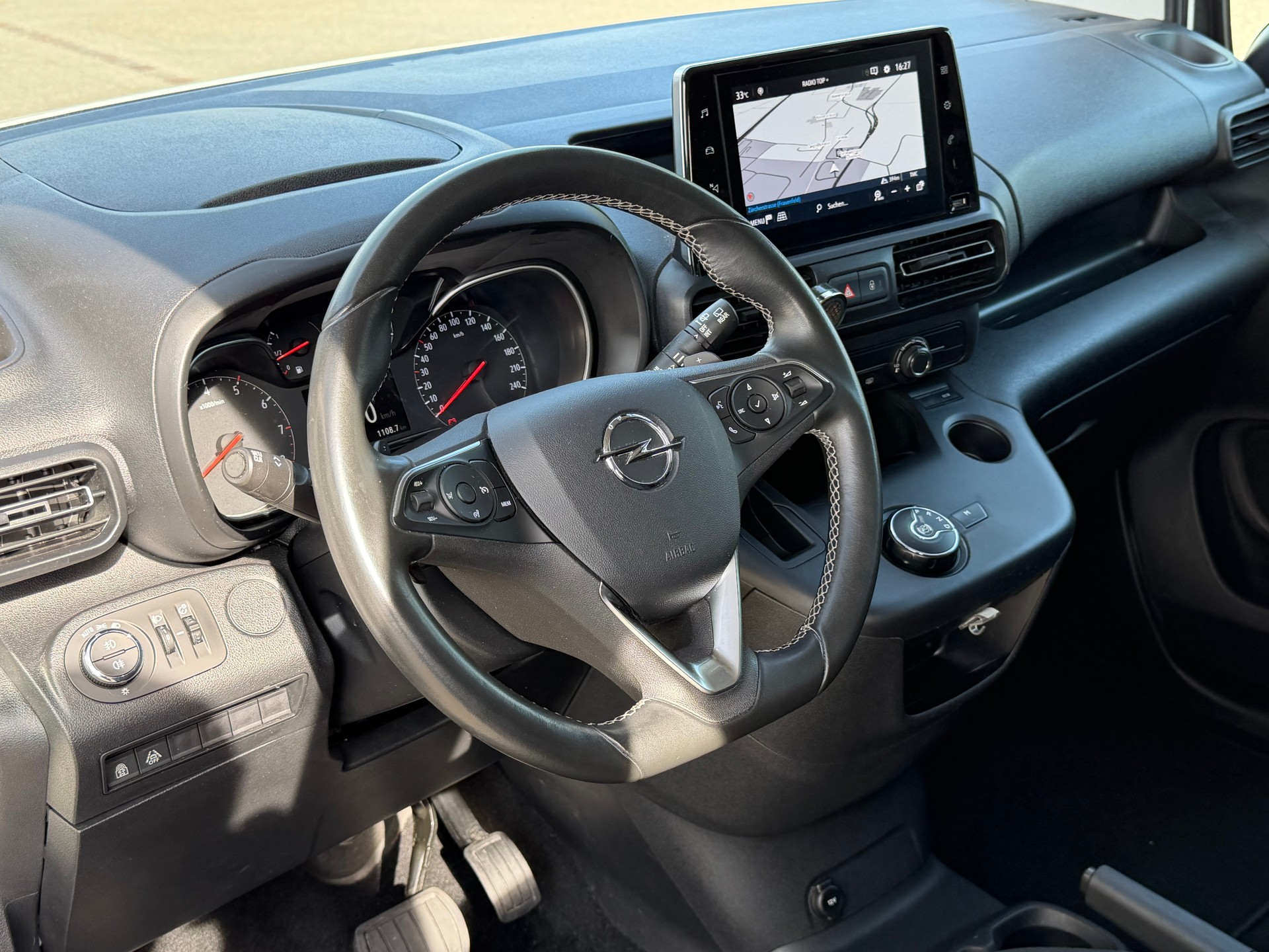 OPEL Combo Life XL 1.2 Enjoy-image-5