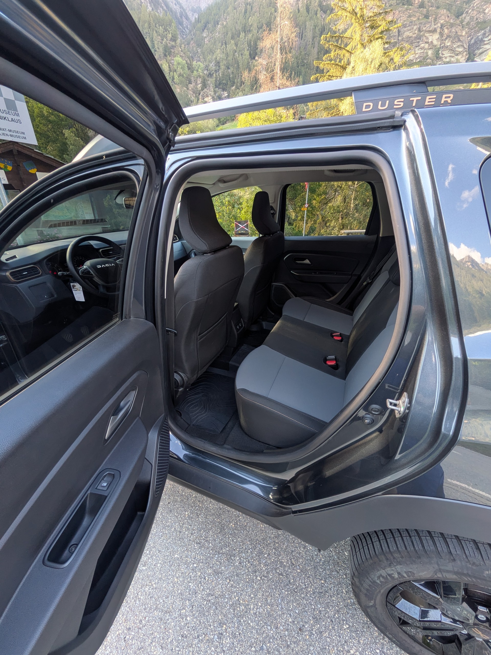 DACIA 1.5 Blue dCi Extreme 4WD-image-8