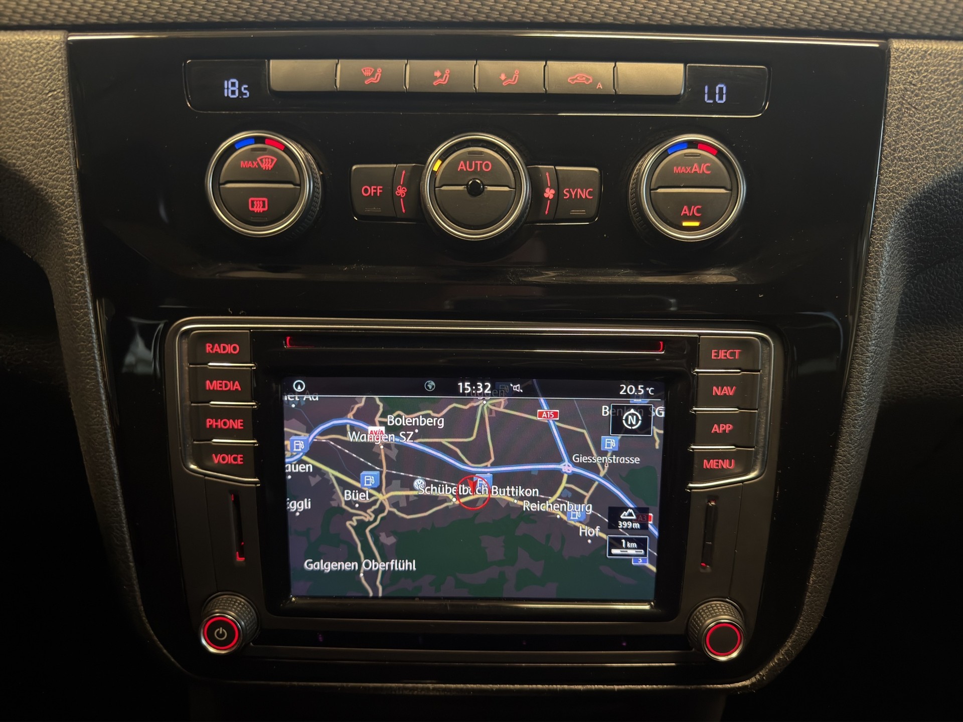 VW Caddy Alltrack 2.0 TDI 4Motion DSG*AUTOMATIC*AHK*-image-16