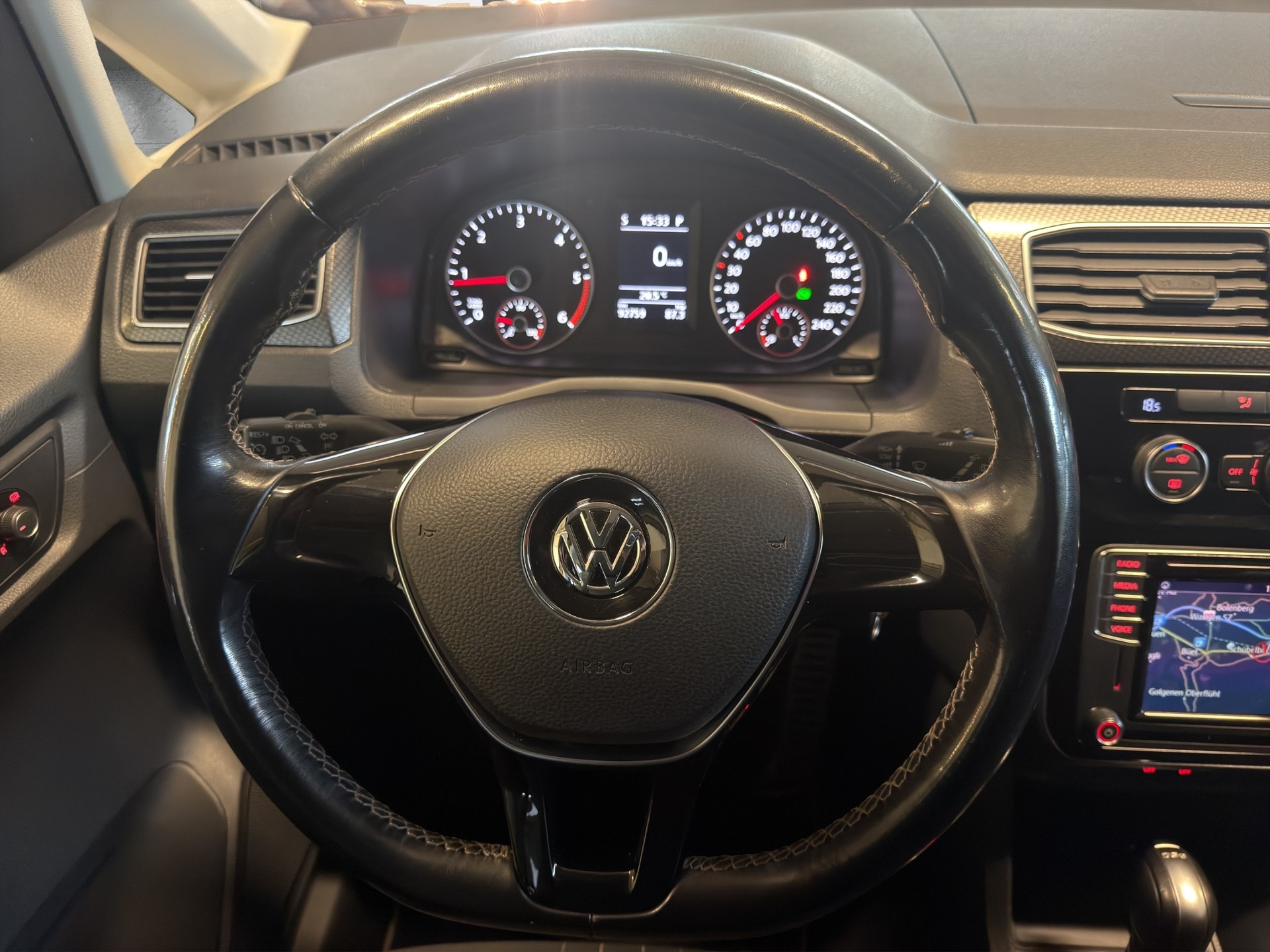 VW Caddy Alltrack 2.0 TDI 4Motion DSG*AUTOMATIC*AHK*-image-19