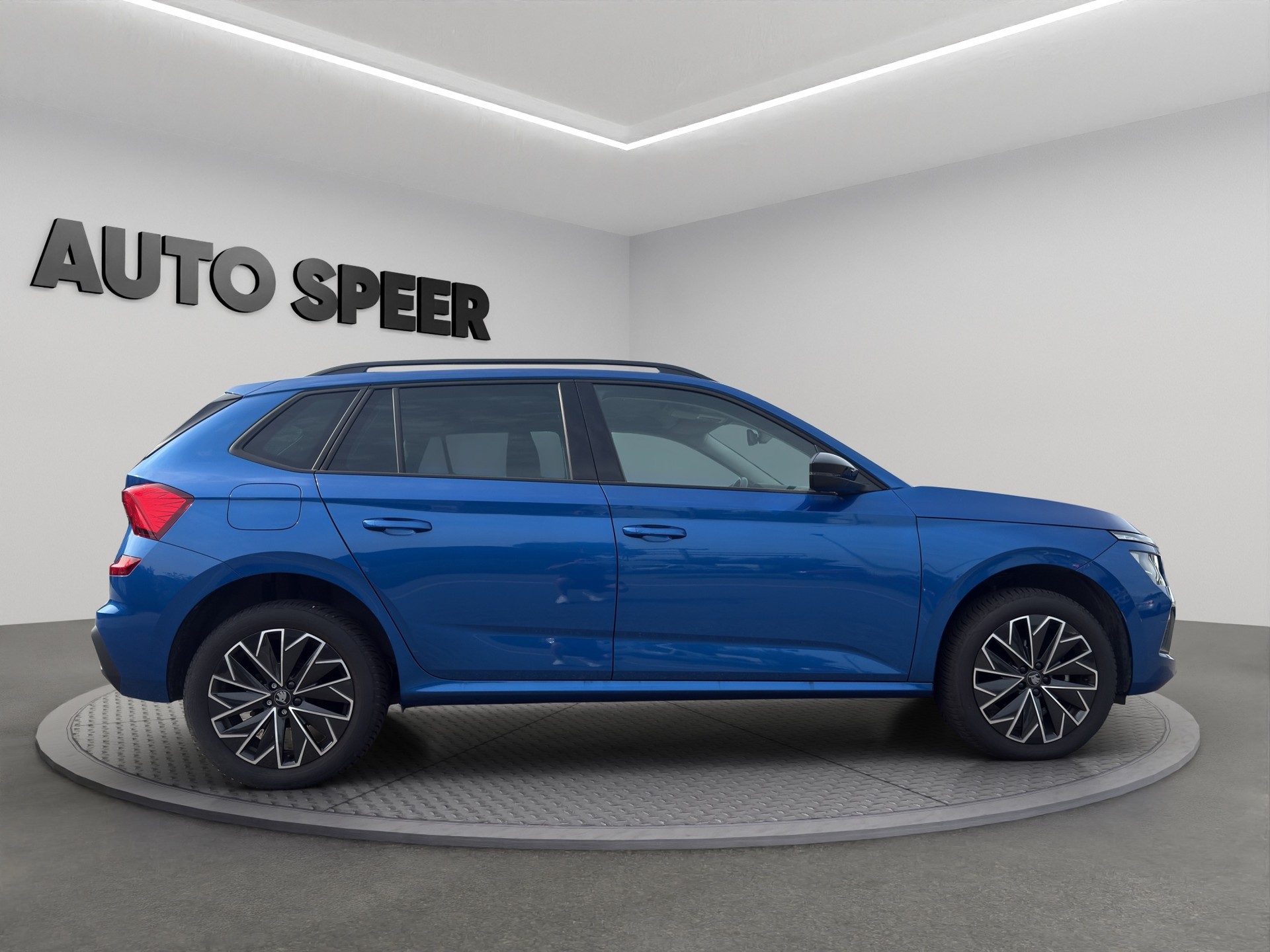 SKODA Kamiq Black Style 1.0 TSI DSG7+Kamera+LED+Sitzh-image-3