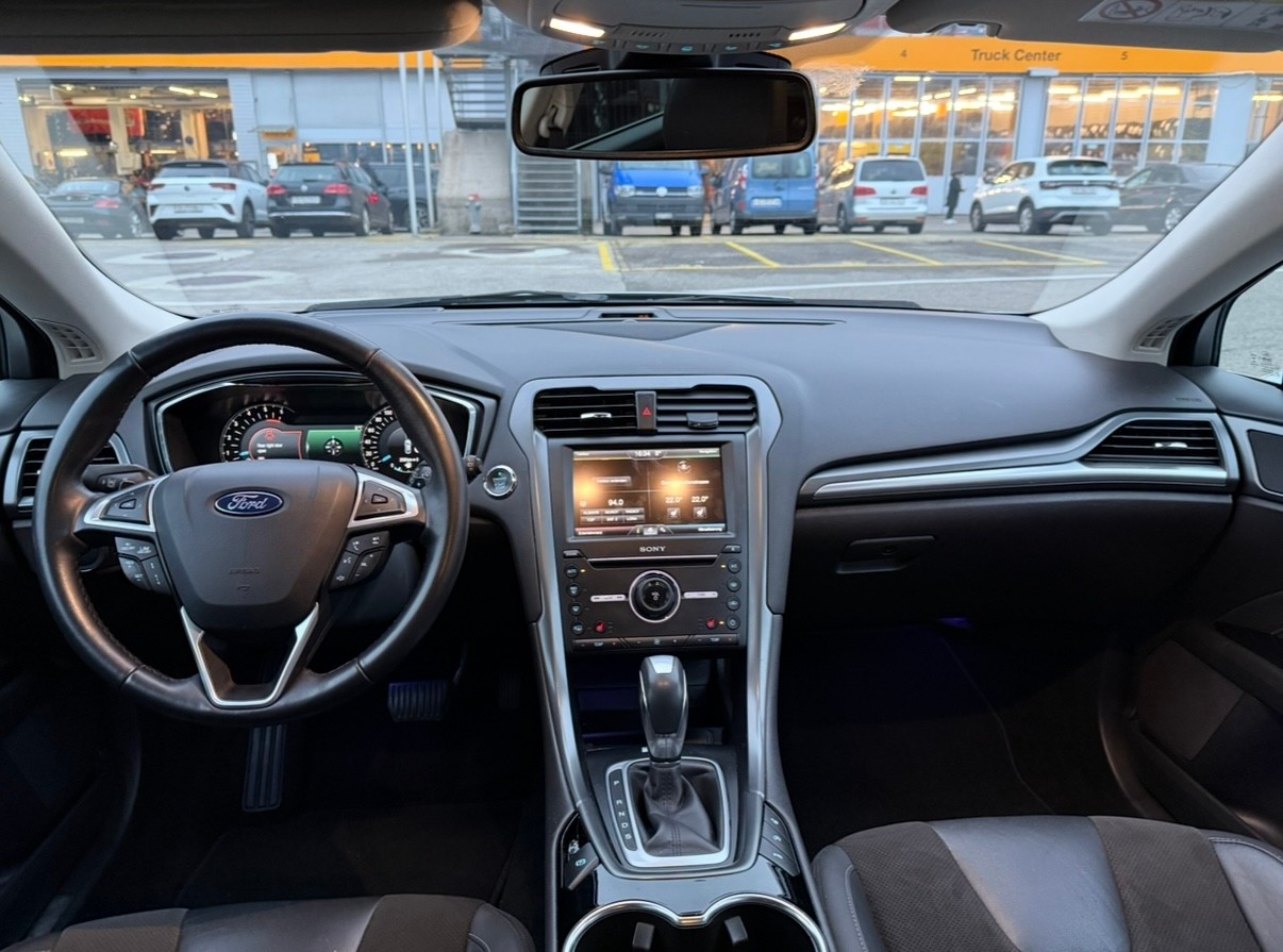 FORD Mondeo 2.0 TDCi Titanium AWD PowerShift / Frisch ab MFK / 1 Jahr Garantie / Rückfahrkamera / Navi / AHK 2000kg-image-9