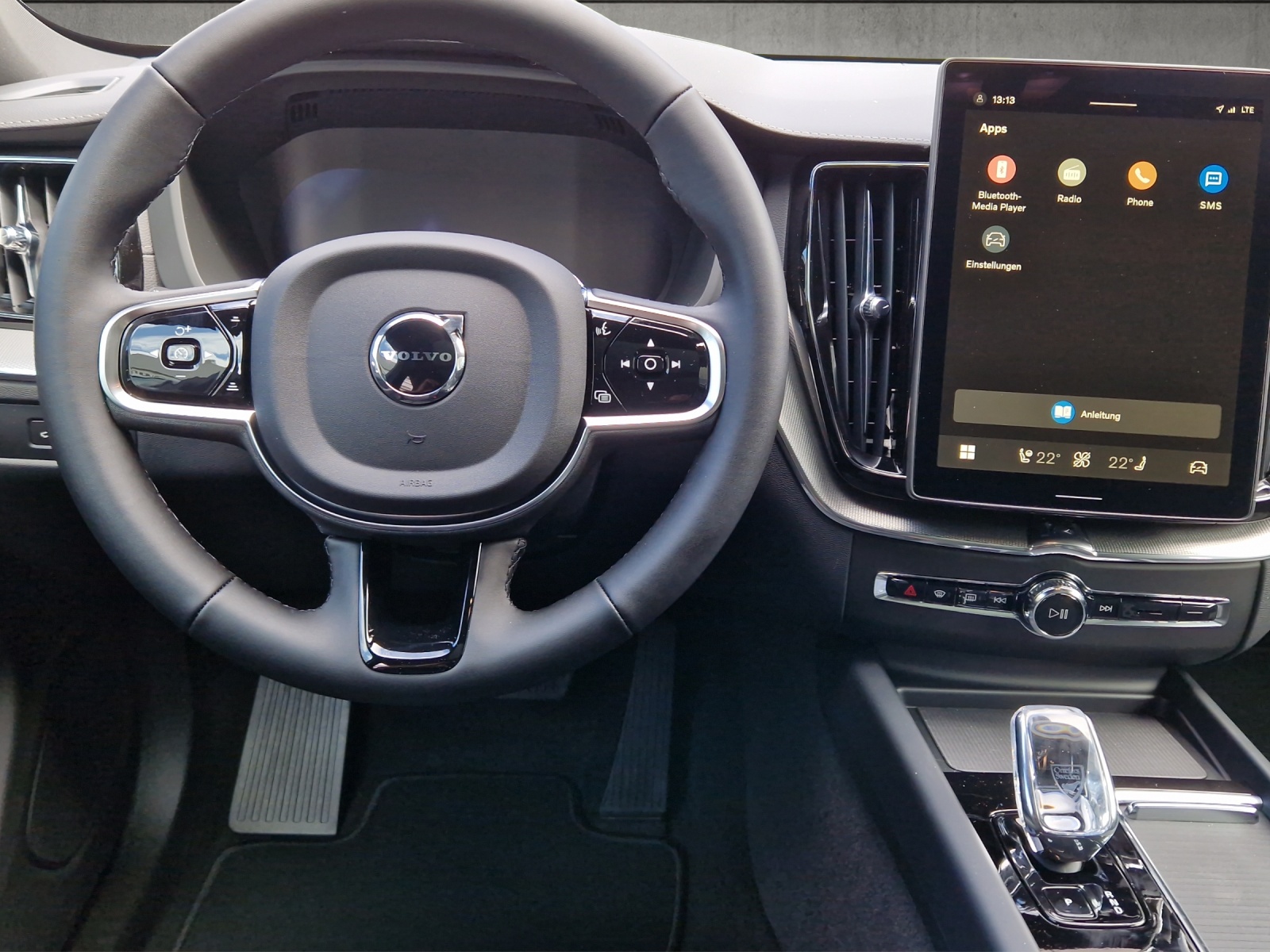 VOLVO XC60 2.0 T8 TE Black Edition eAWD-image-1