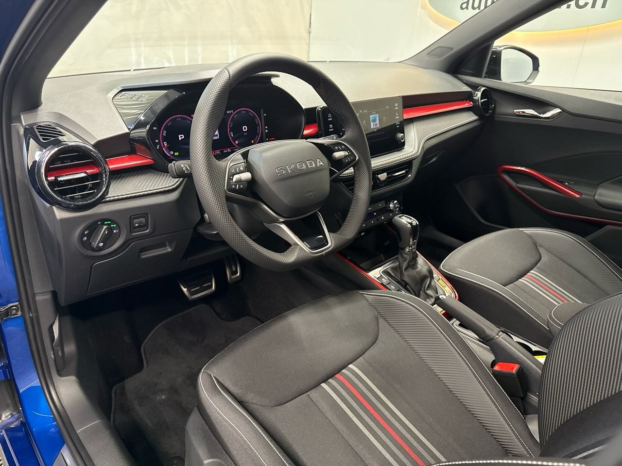 SKODA Fabia 1.5 TSI Monte Carlo DSG-image-2