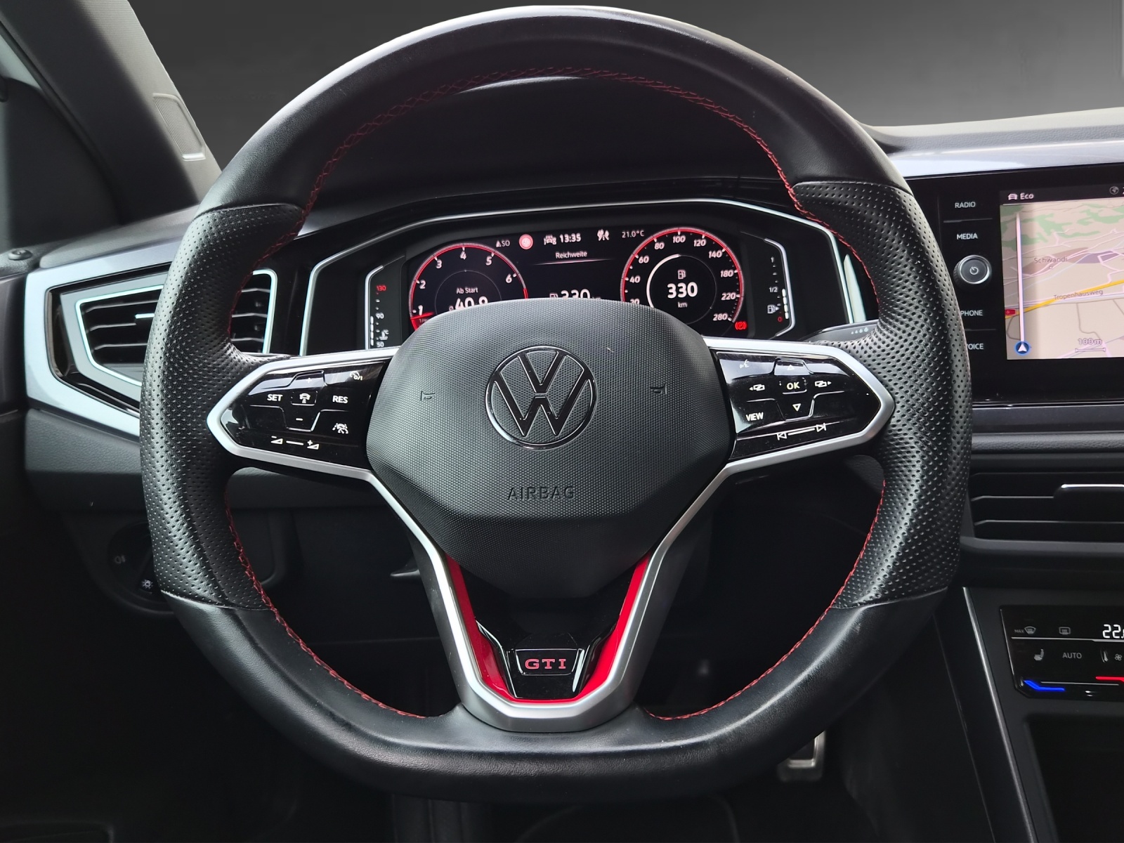 VW Polo 2.0 TSI GTI DSG-image-8