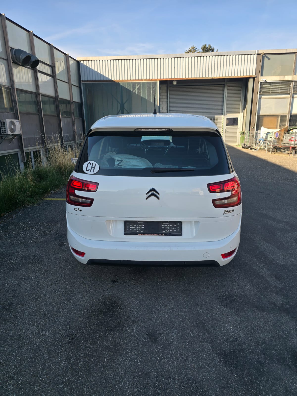 CITROEN Grand C4 Picasso 1.6 BlueHDi Exclusive EAT6-image-3