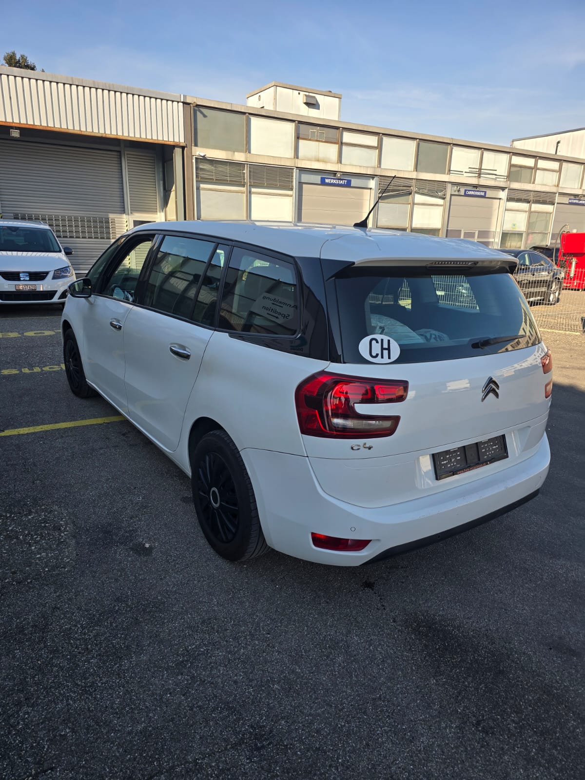 CITROEN Grand C4 Picasso 1.6 BlueHDi Exclusive EAT6-image-6
