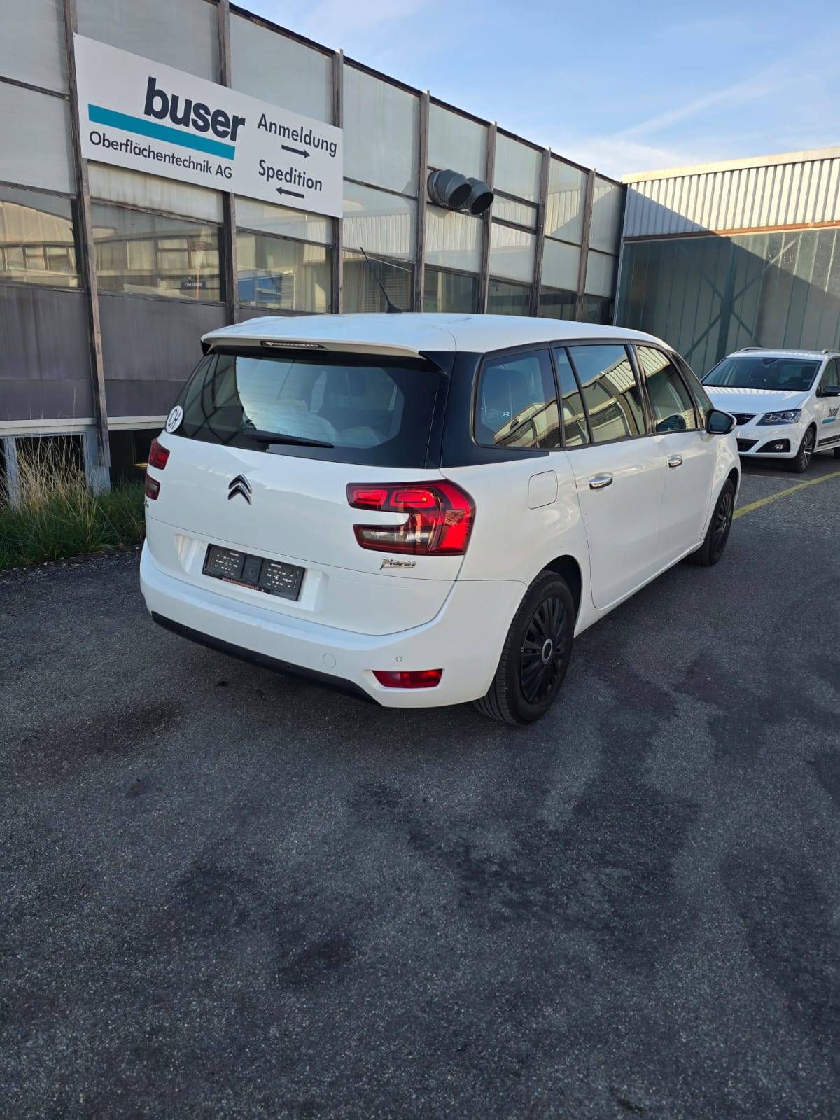CITROEN Grand C4 Picasso 1.6 BlueHDi Exclusive EAT6-image-5