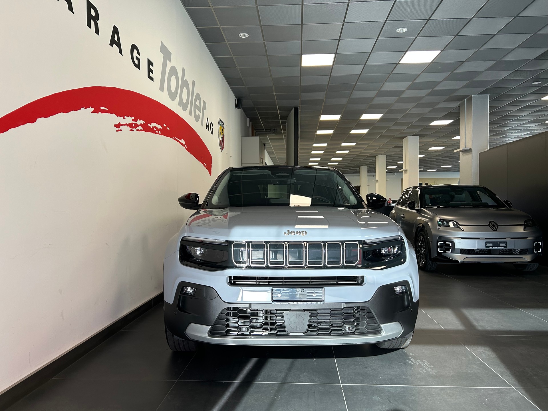 JEEP Avenger 54kWh Summit-showroom-element-3