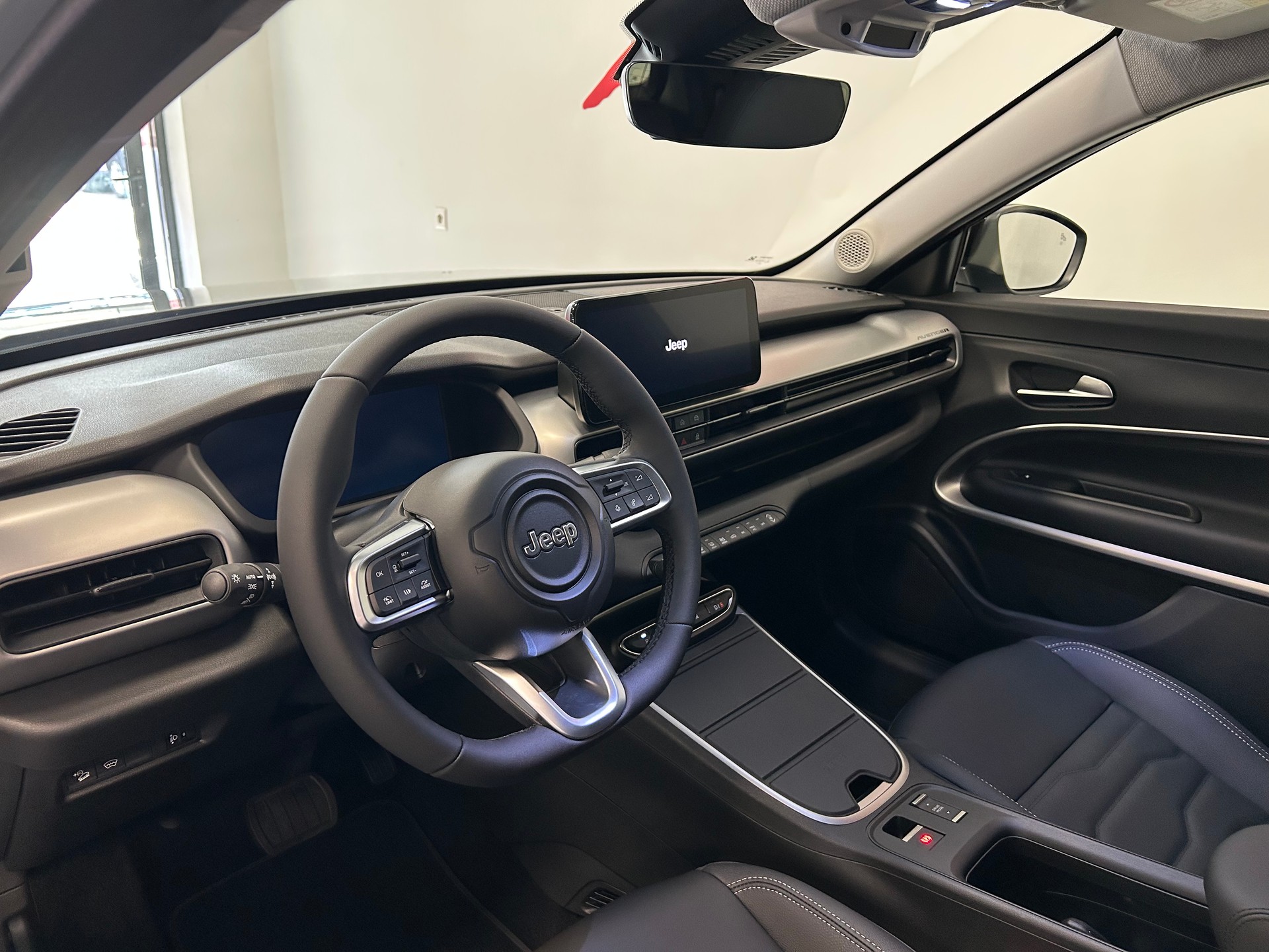 JEEP Avenger 54kWh Summit-image-10
