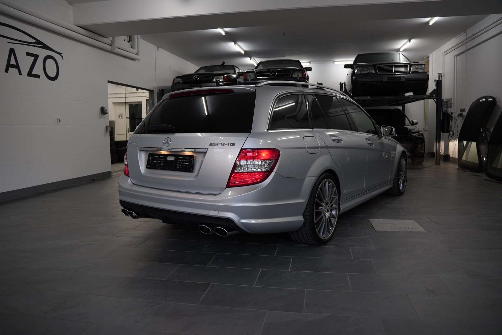 MERCEDES-BENZ C 63 AMG Avantgarde 7G-Tronic-image-3