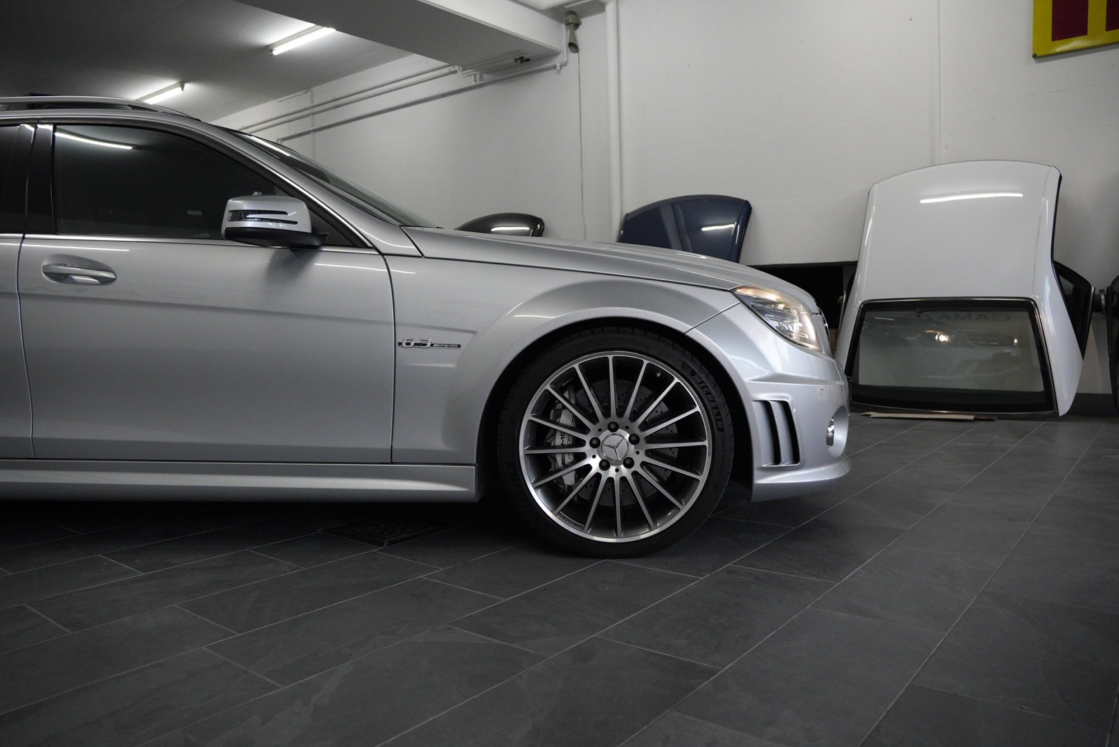 MERCEDES-BENZ C 63 AMG Avantgarde 7G-Tronic-image-11