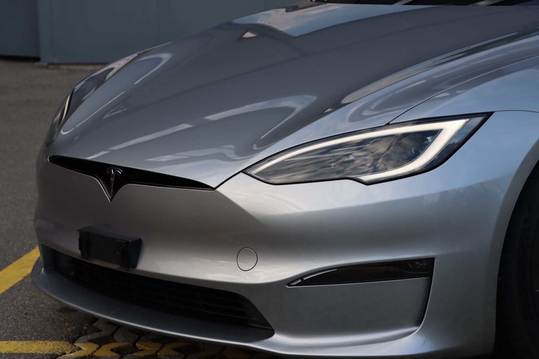 TESLA Plaid-image-13