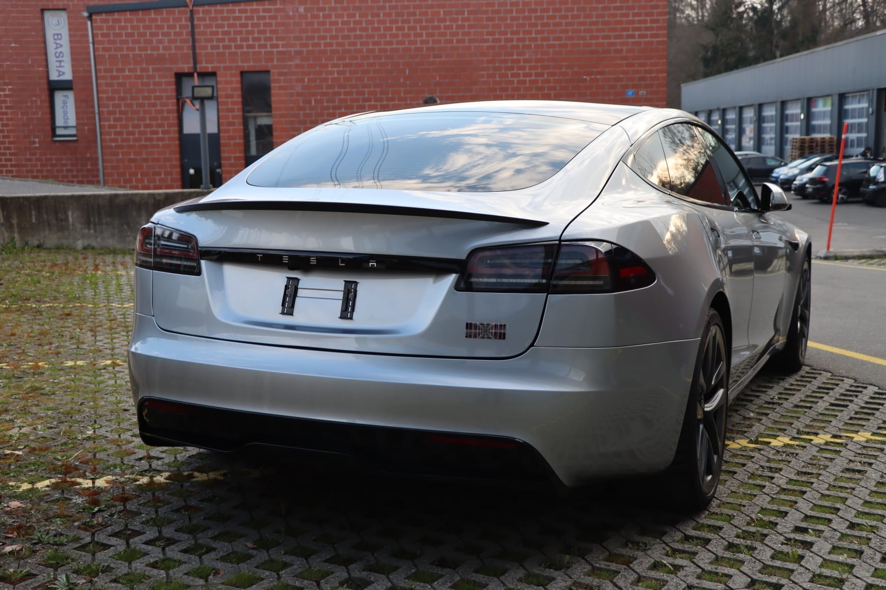 TESLA Plaid-image-16