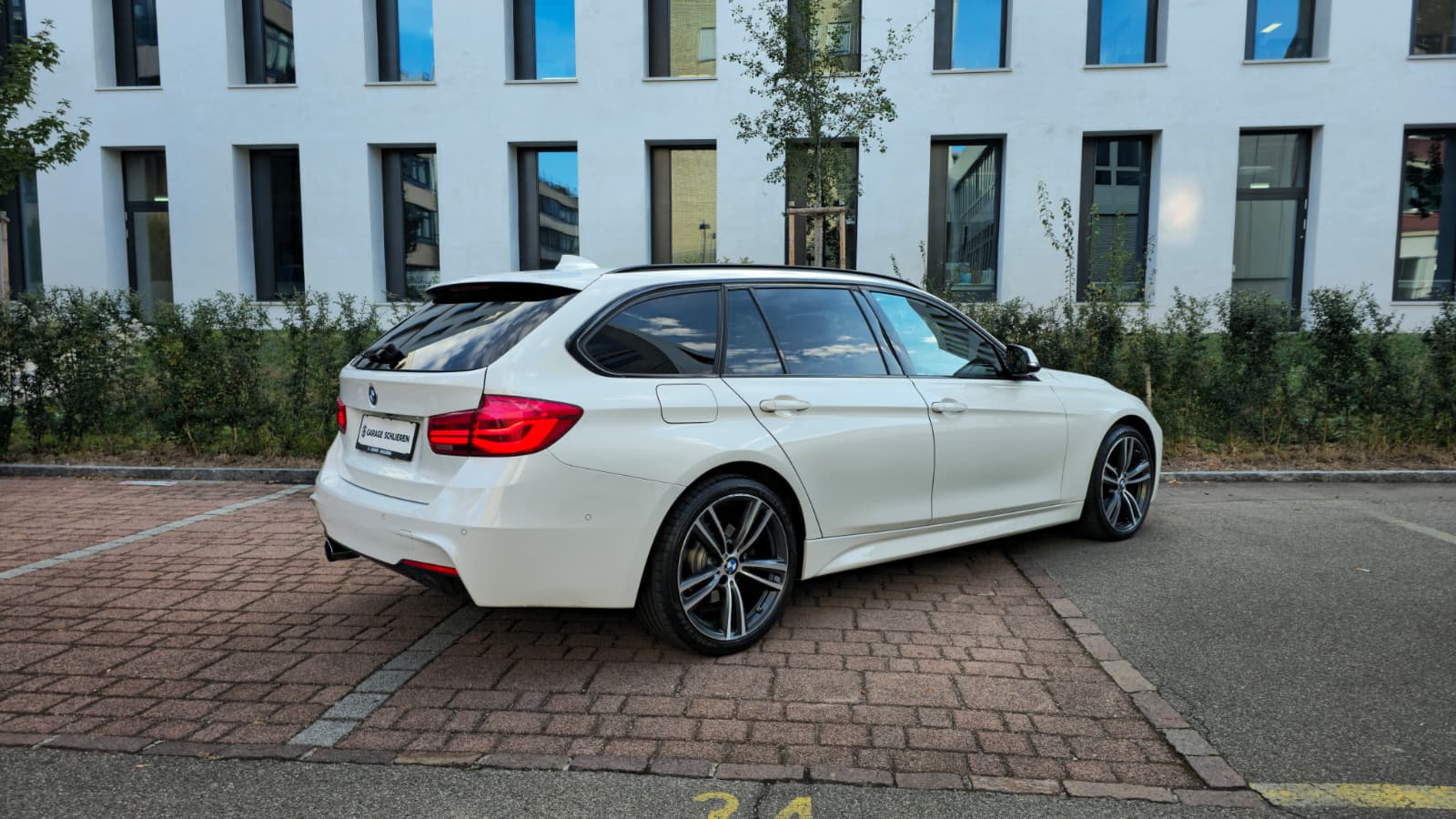 BMW 330i xDrive Touring M Sport Steptronic| Frisch ab MFK| AB Service| 8Fach| **Top Ausstattung**-image-5