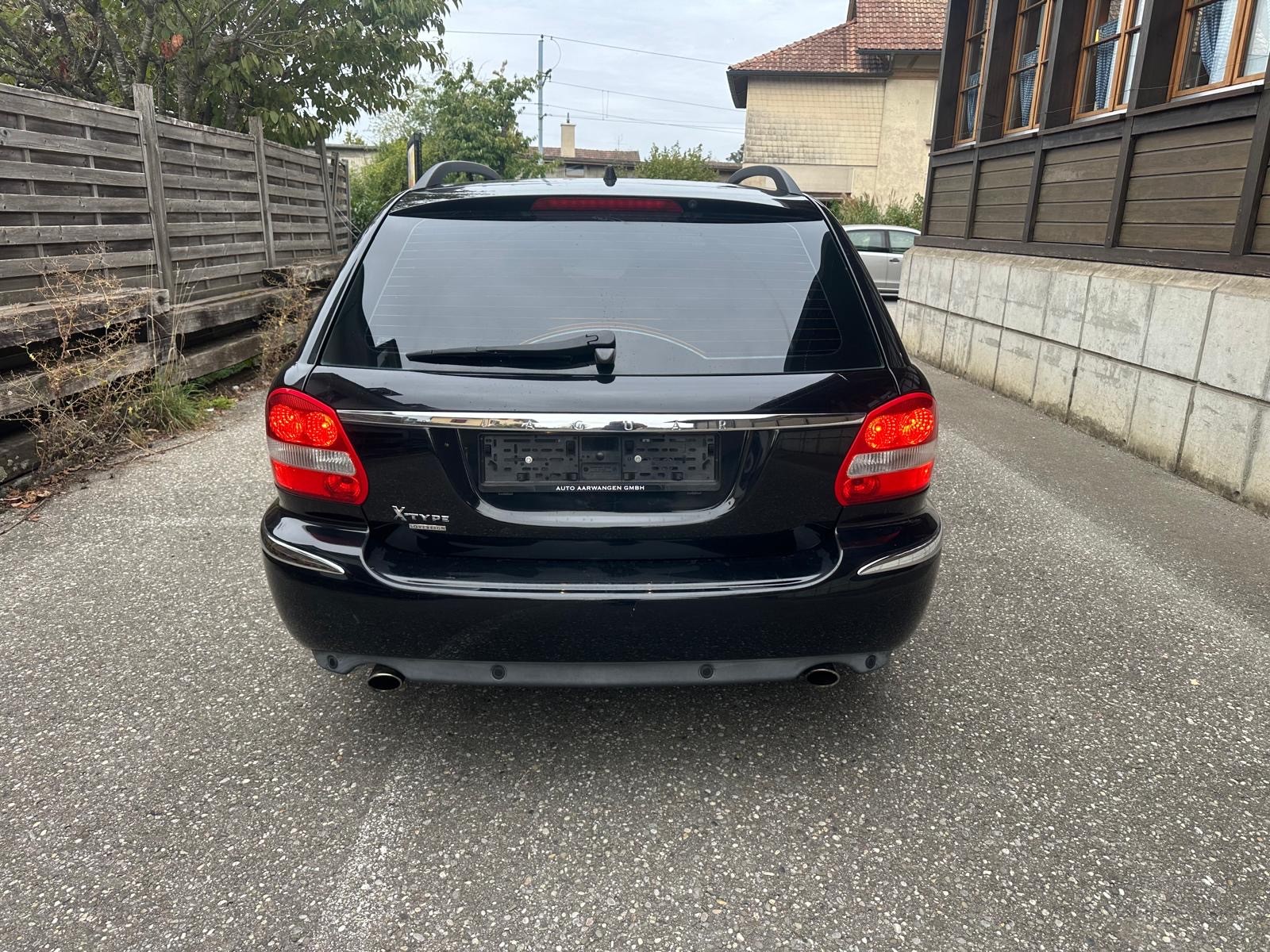 JAGUAR X-Type Estate 2.5 V6 Traction4 Sovereign-image-4