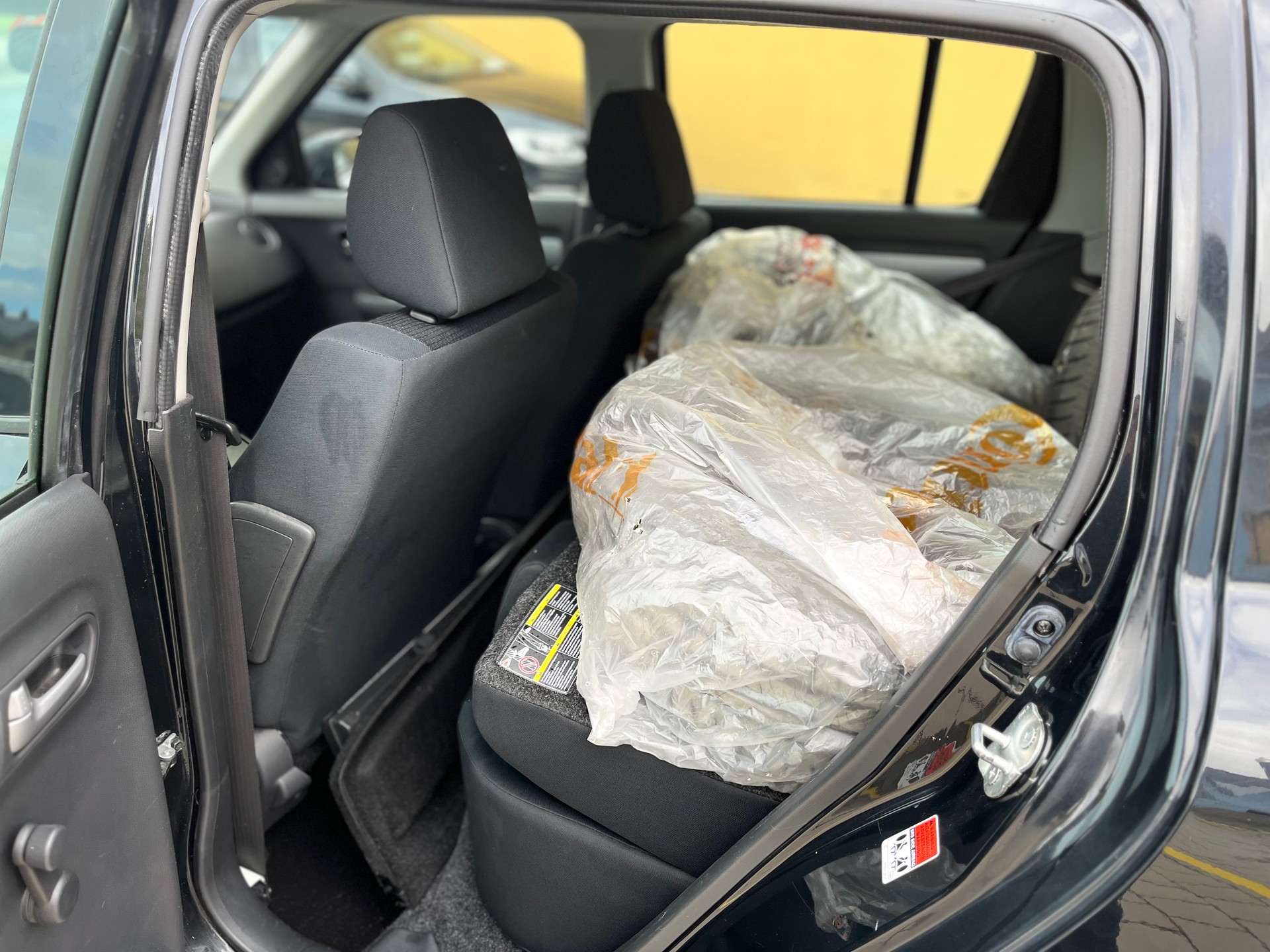 SUZUKI Swift 1.3i 16V GL Top-image-10