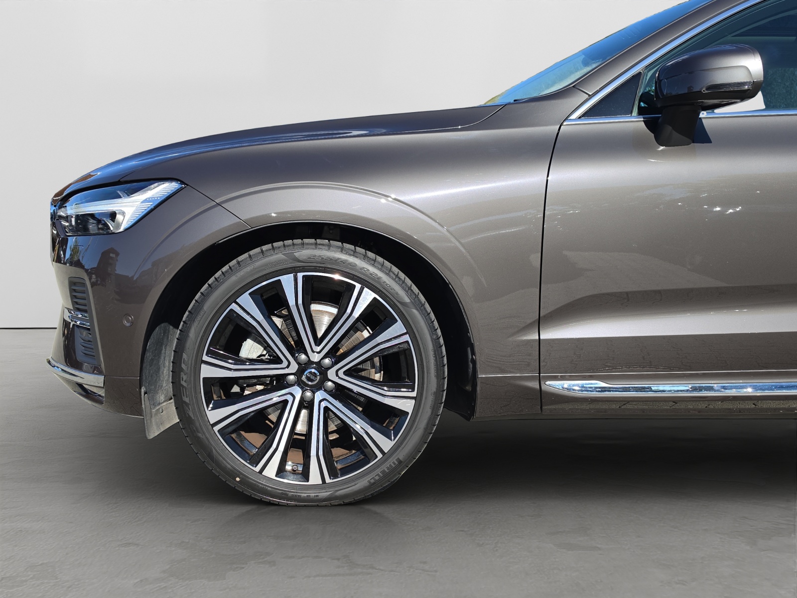 VOLVO XC60 2.0 B5 MH Ultimate Bright AWD-image-6