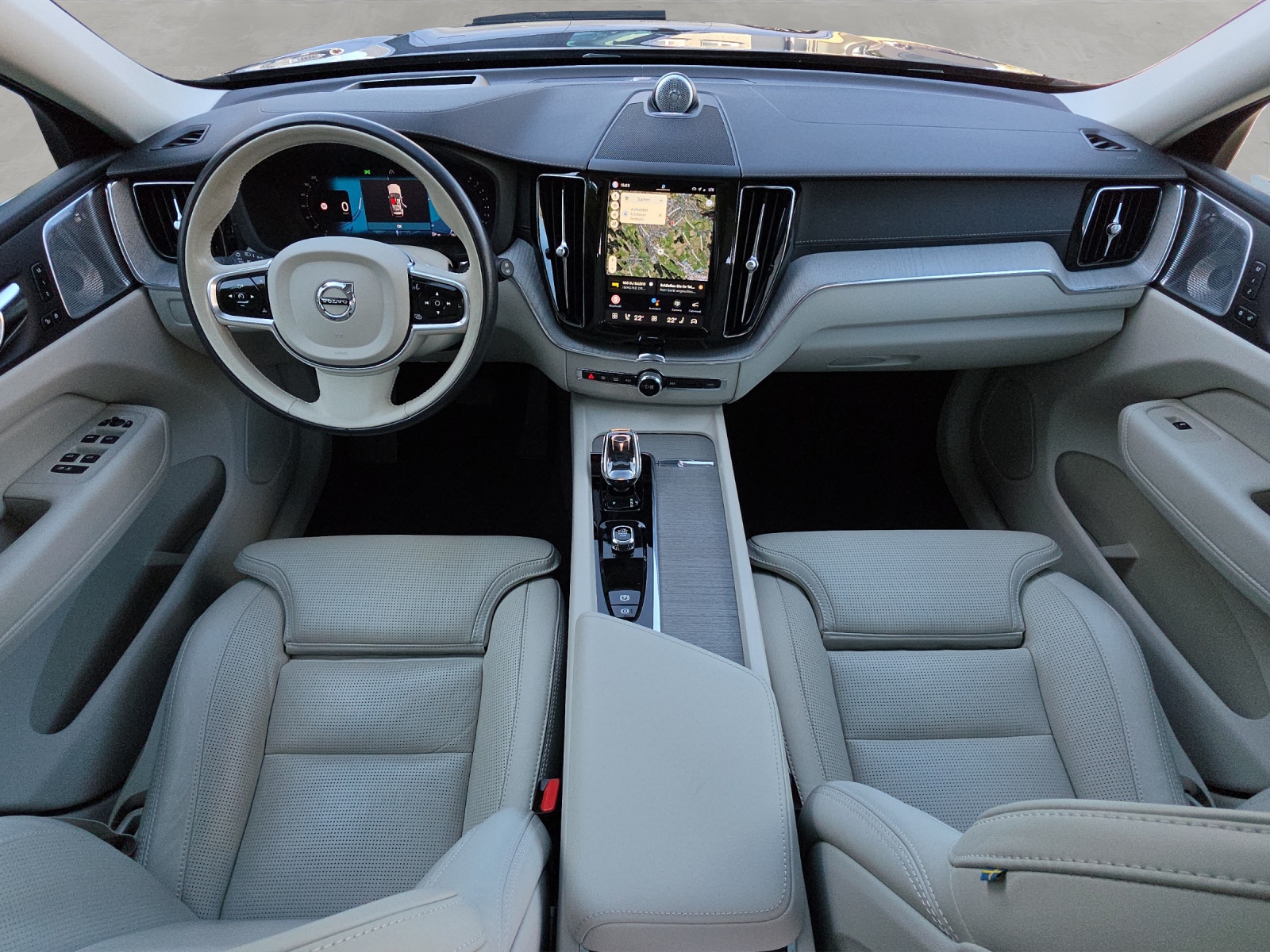 VOLVO XC60 2.0 B5 MH Ultimate Bright AWD-image-11