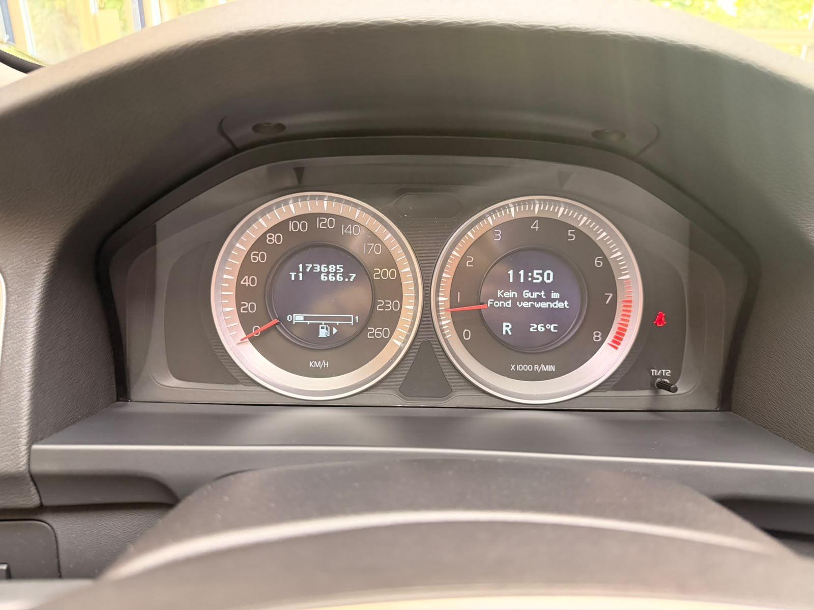 VOLVO V60 3.0 T6 Summum AWD-image-18