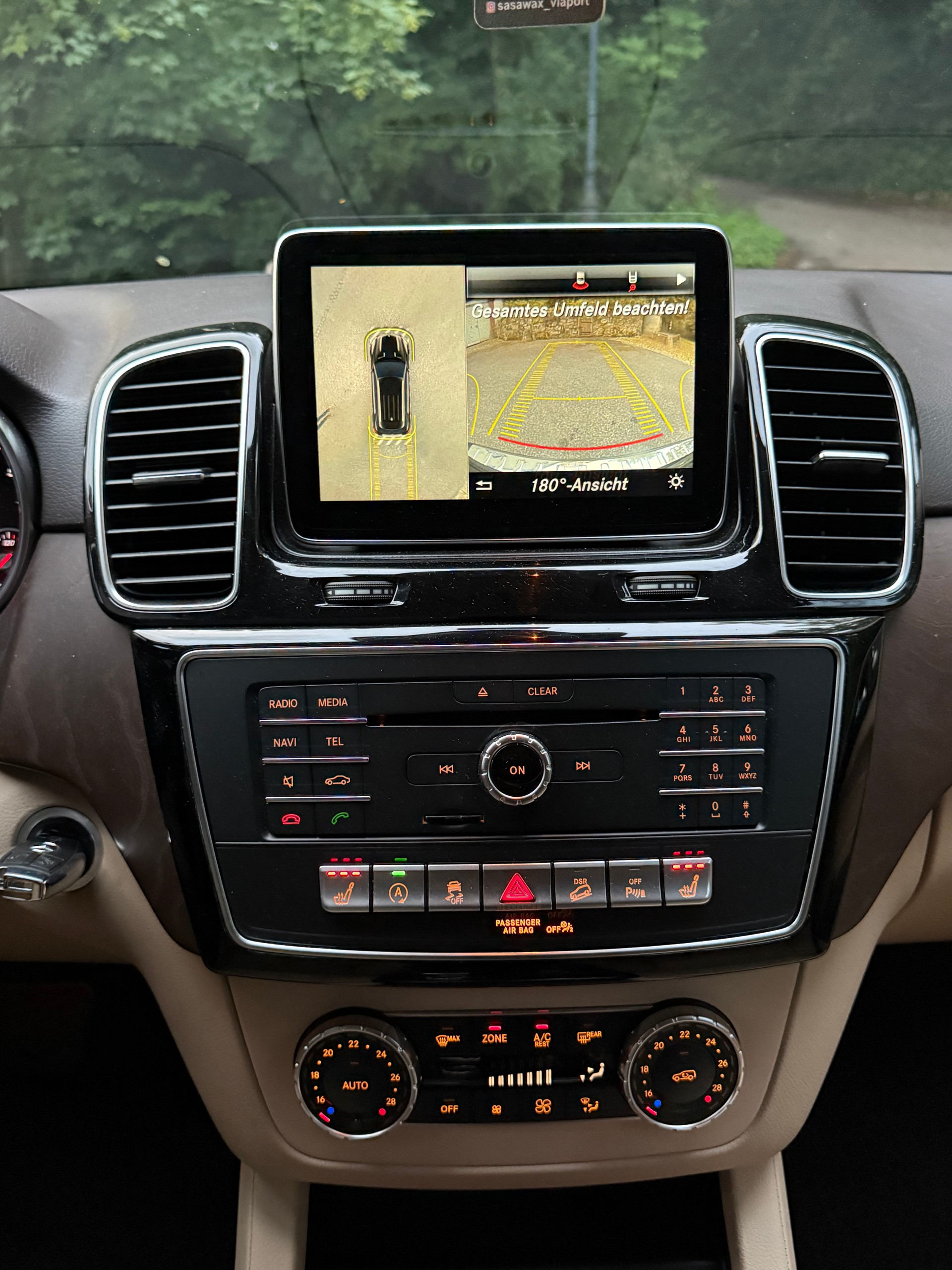 MERCEDES-BENZ GLE 250 d 4Matic 9G-Tronic-image-10