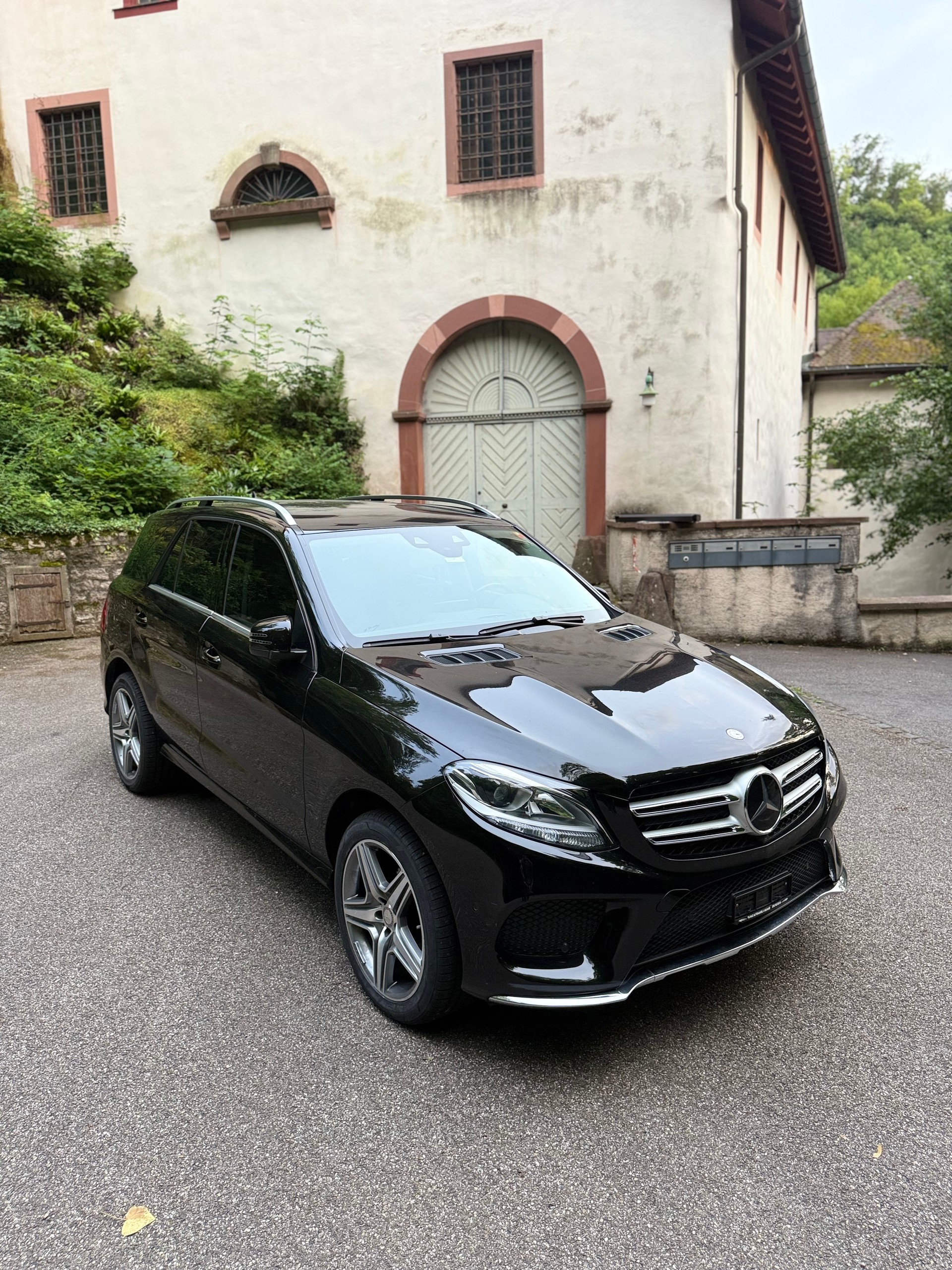 MERCEDES-BENZ GLE 250 d 4Matic 9G-Tronic-image-4