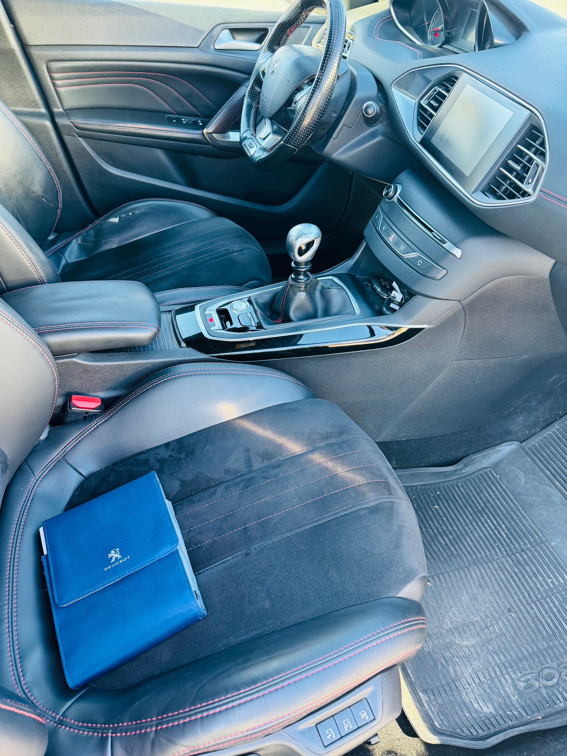 PEUGEOT 308 1.6 e-THP GT-image-3