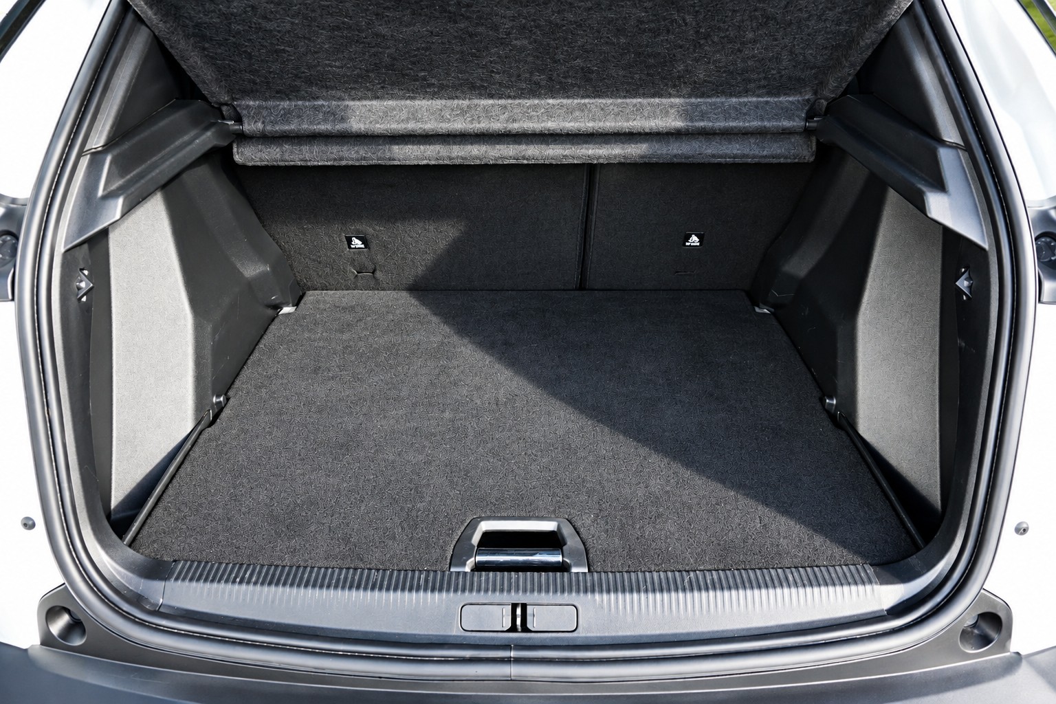 PEUGEOT 2008 1.2 PureTech 130 GT-image-12