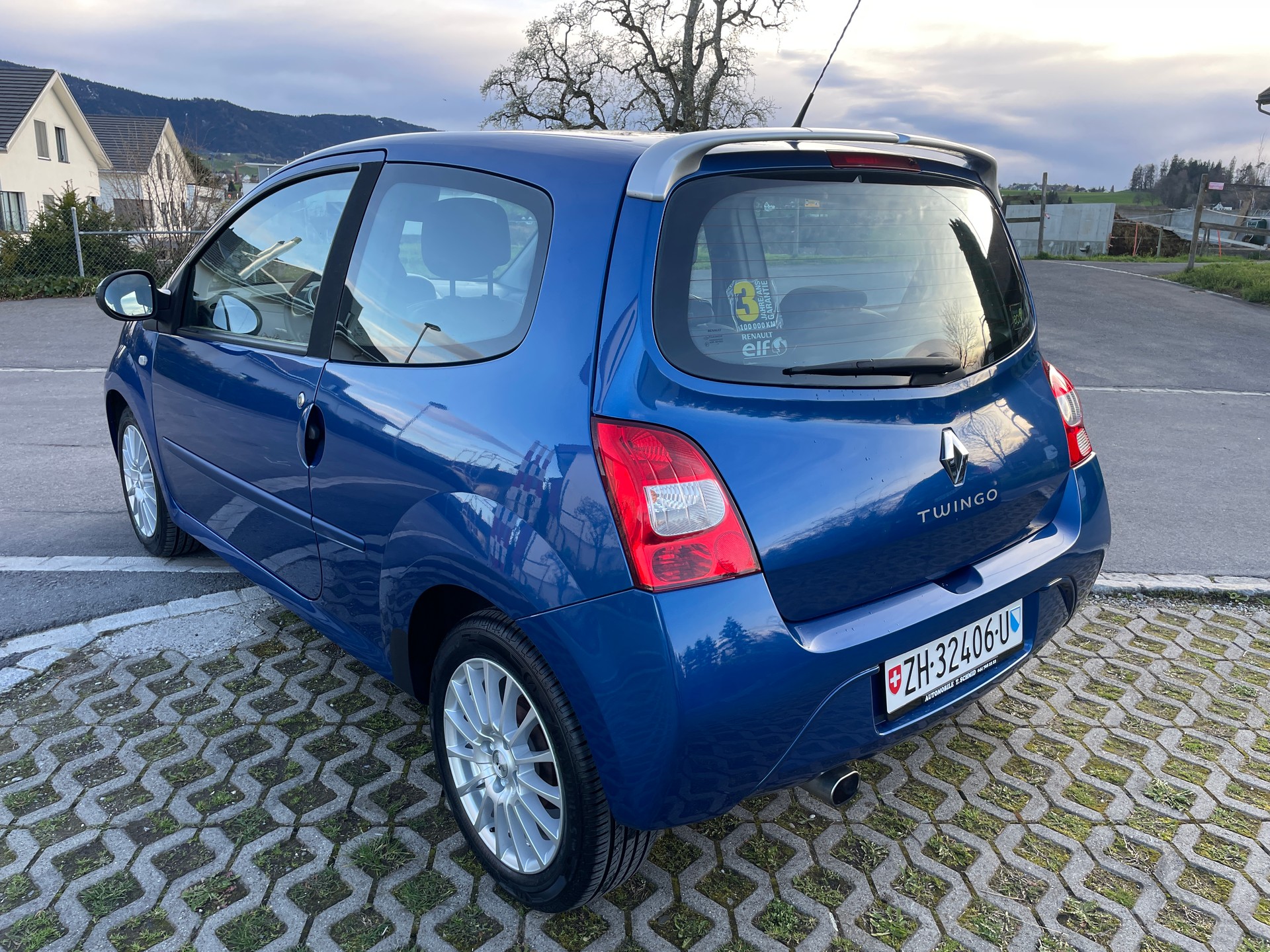 RENAULT Twingo 1.2 16V T GT-image-3