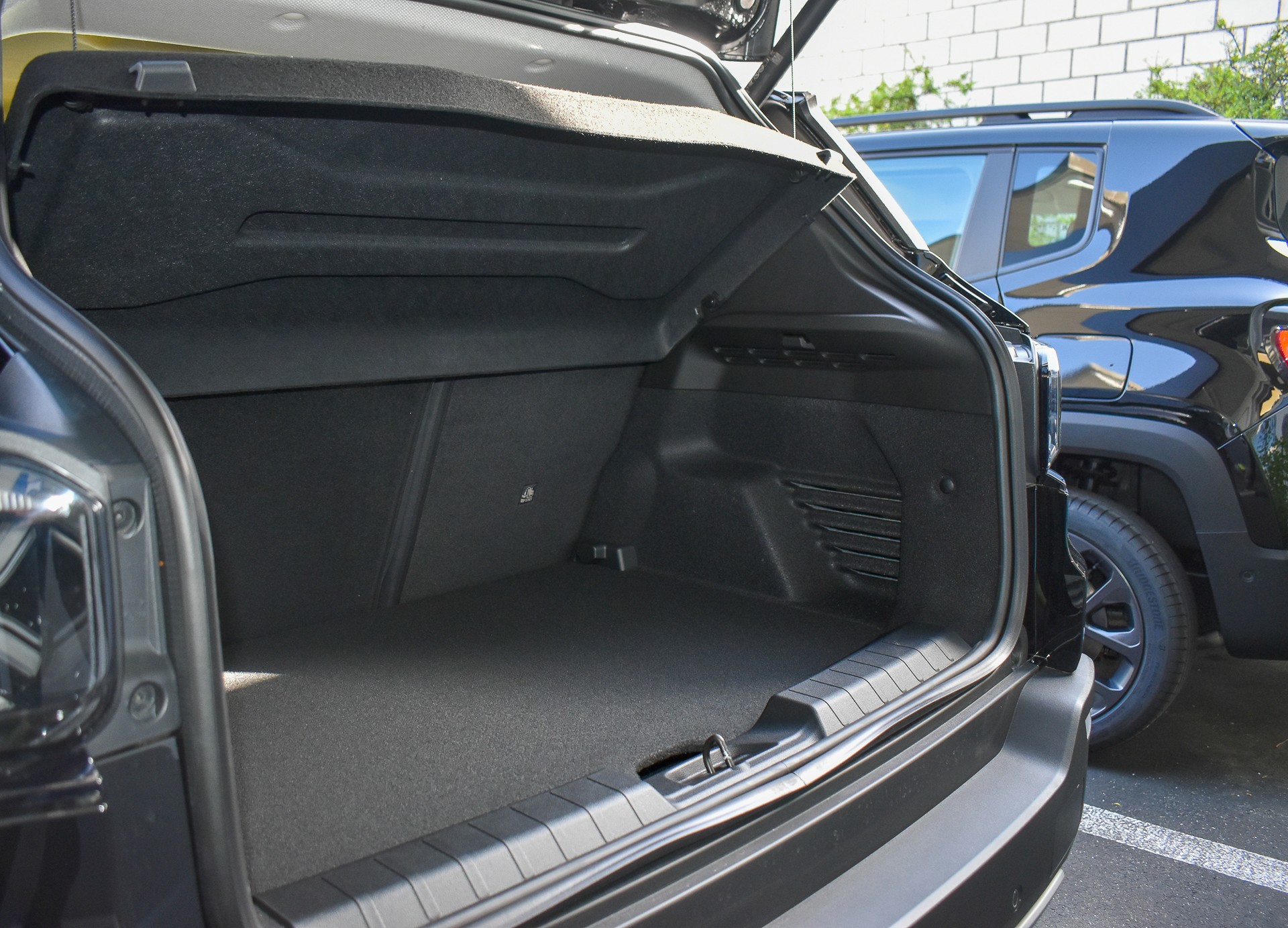 JEEP Avenger 54kWh Summit-image-18