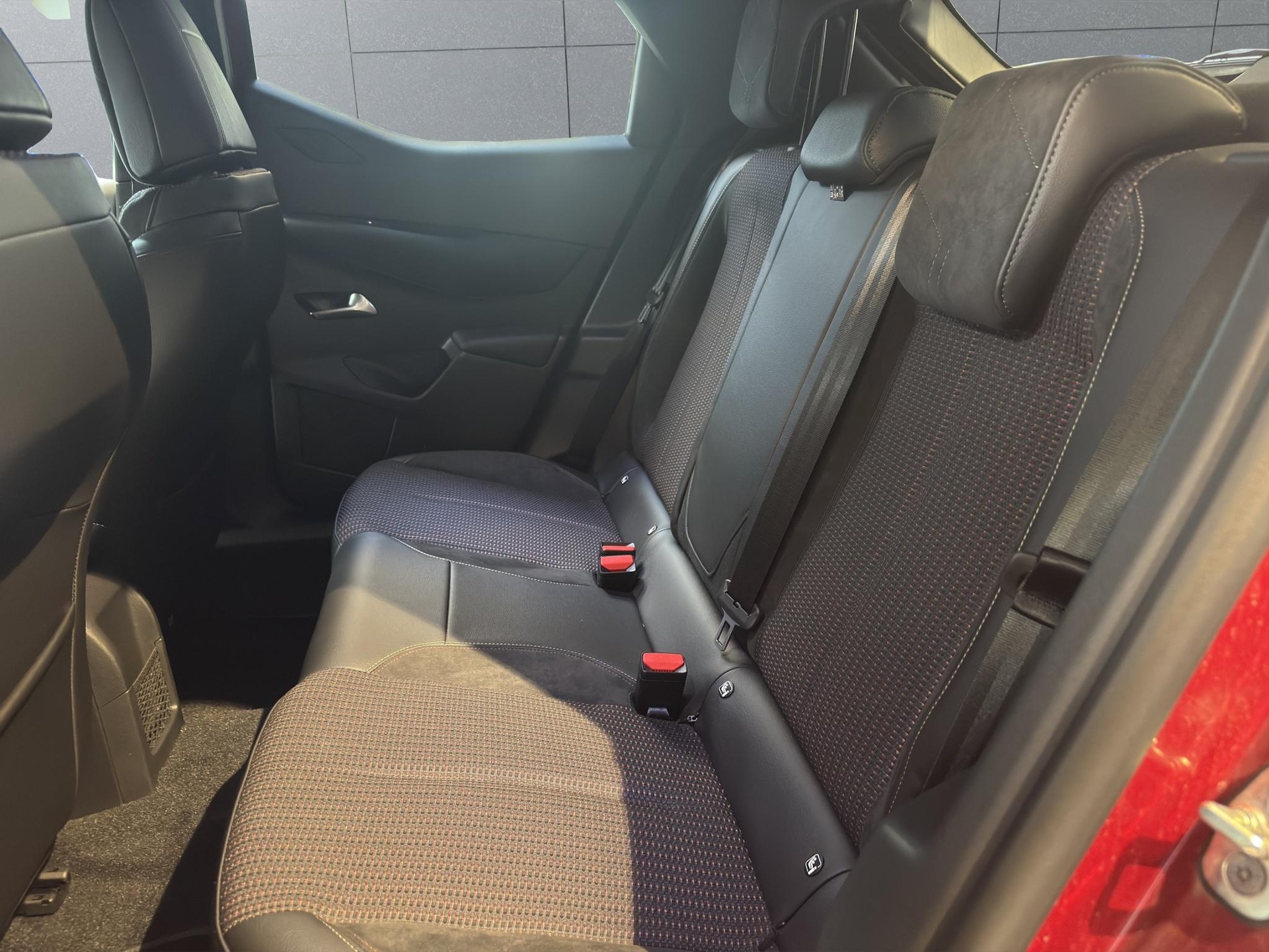 DS AUTOMOBILES 3 E-Tense Ligne Noire-image-11