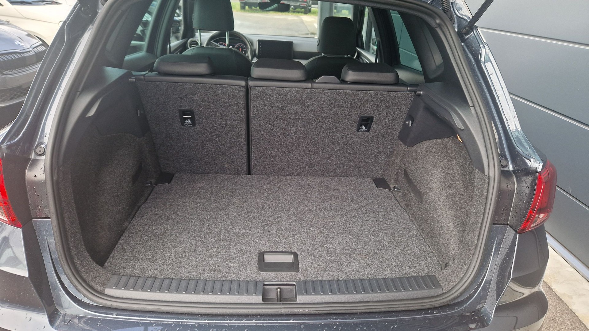 SEAT Arona 1.0 TSI Eco FR Limited Edition DSG-image-16
