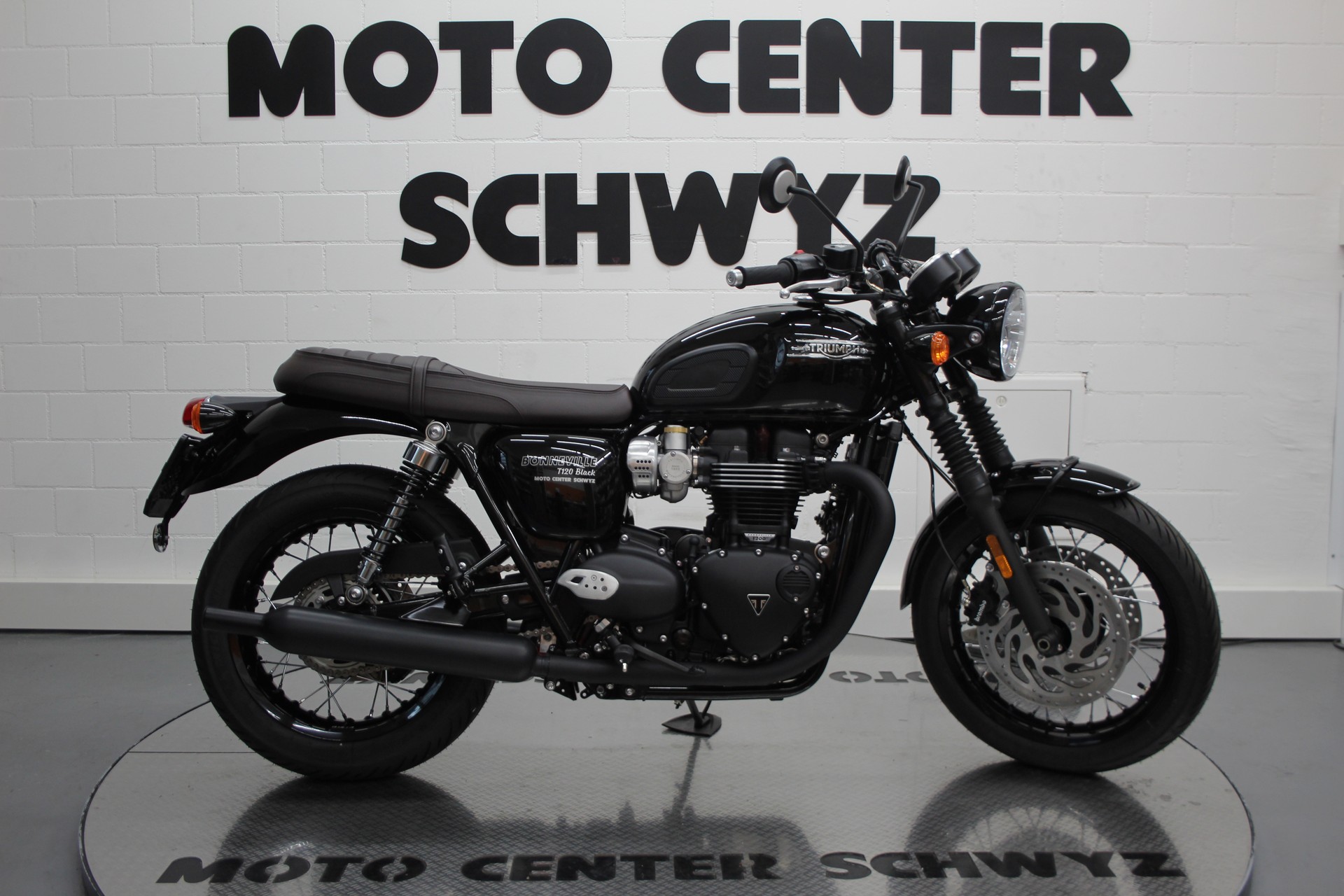 TRIUMPH Bonneville T120