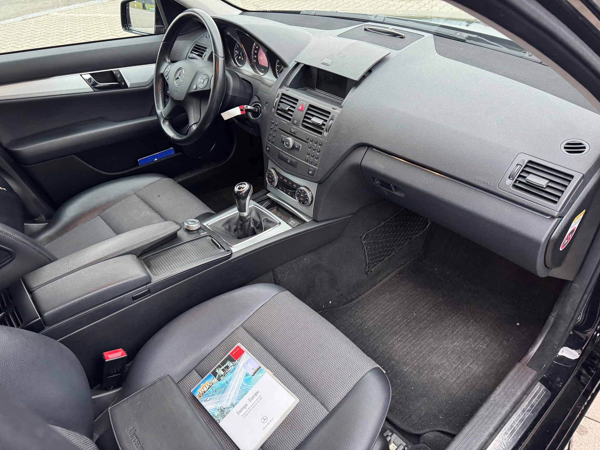 MERCEDES-BENZ C 200 CDI Elégance-image-5