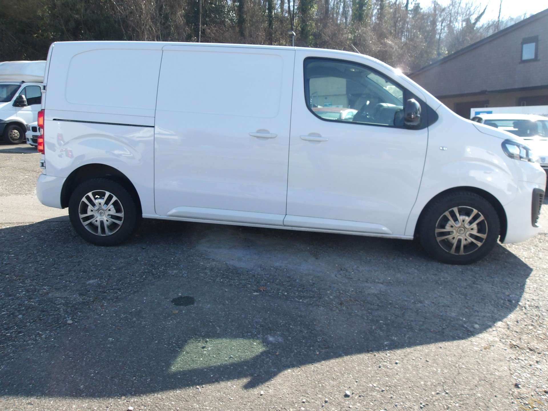 CITROEN Jumpy 2.0 BlueHDi 145 M EAT8-image-3