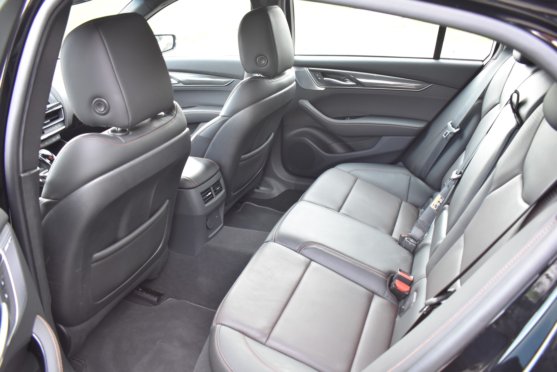 CADILLAC CT5 V 3.0-image-10
