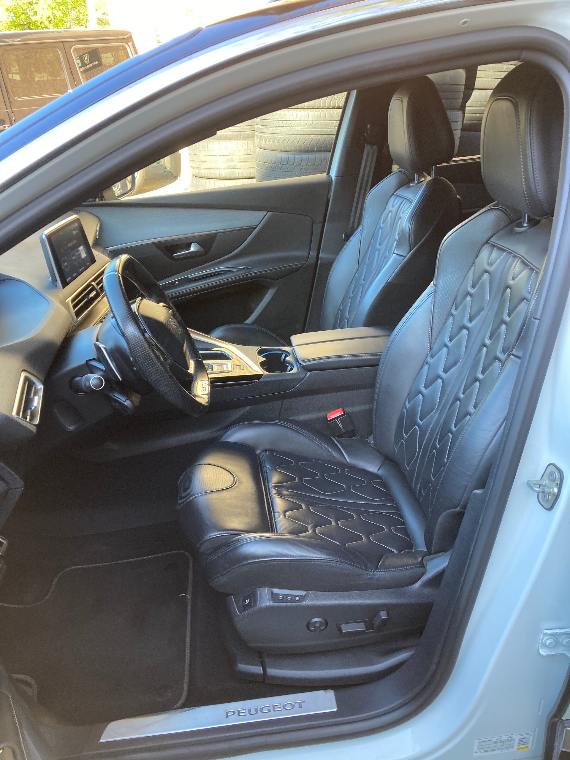 PEUGEOT 5008 2.0 BlueHDi GT EAT-image-7