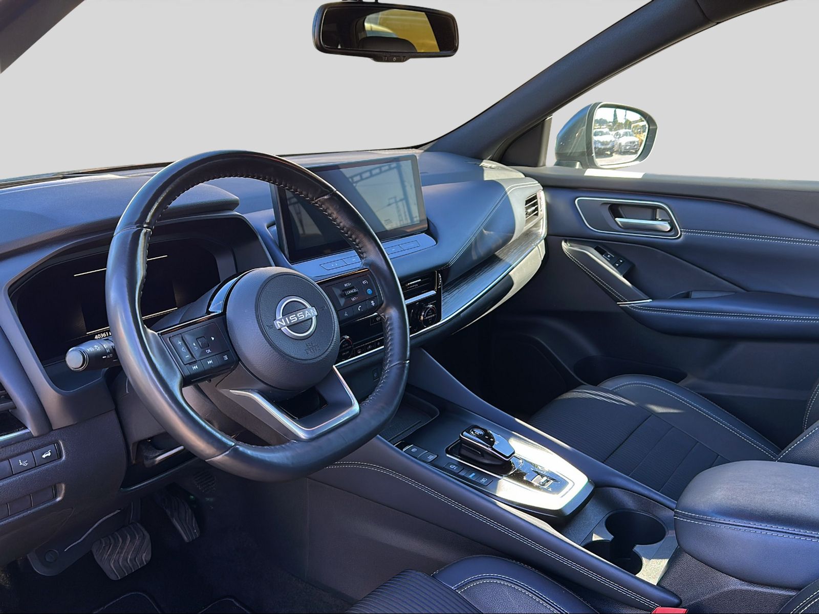 NISSAN Qashqai 1.5 VC-T Tekna e-Power-image-9