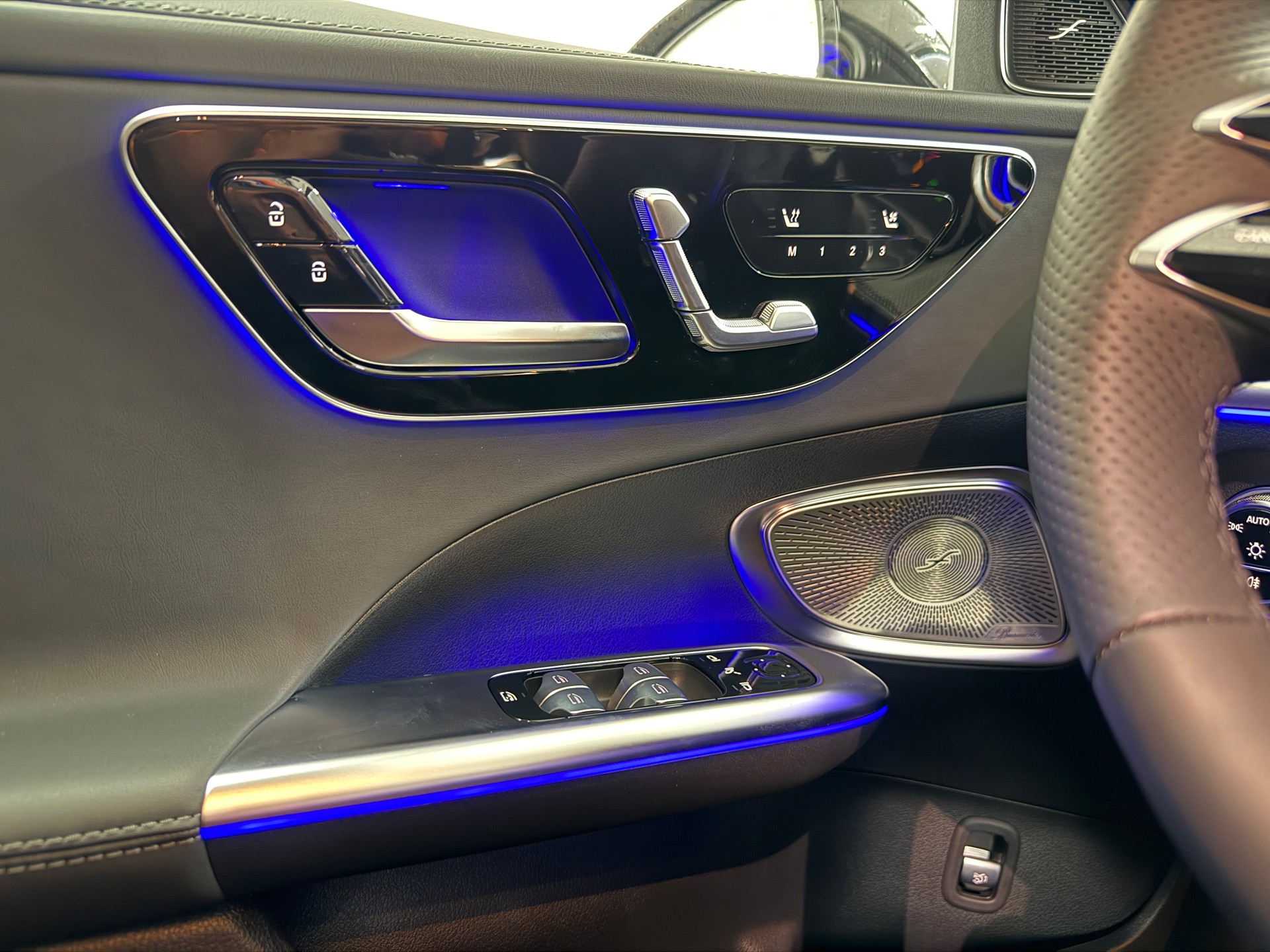 MERCEDES-BENZ AMG C 43 4MATIC Limousine Executive Edition-image-16