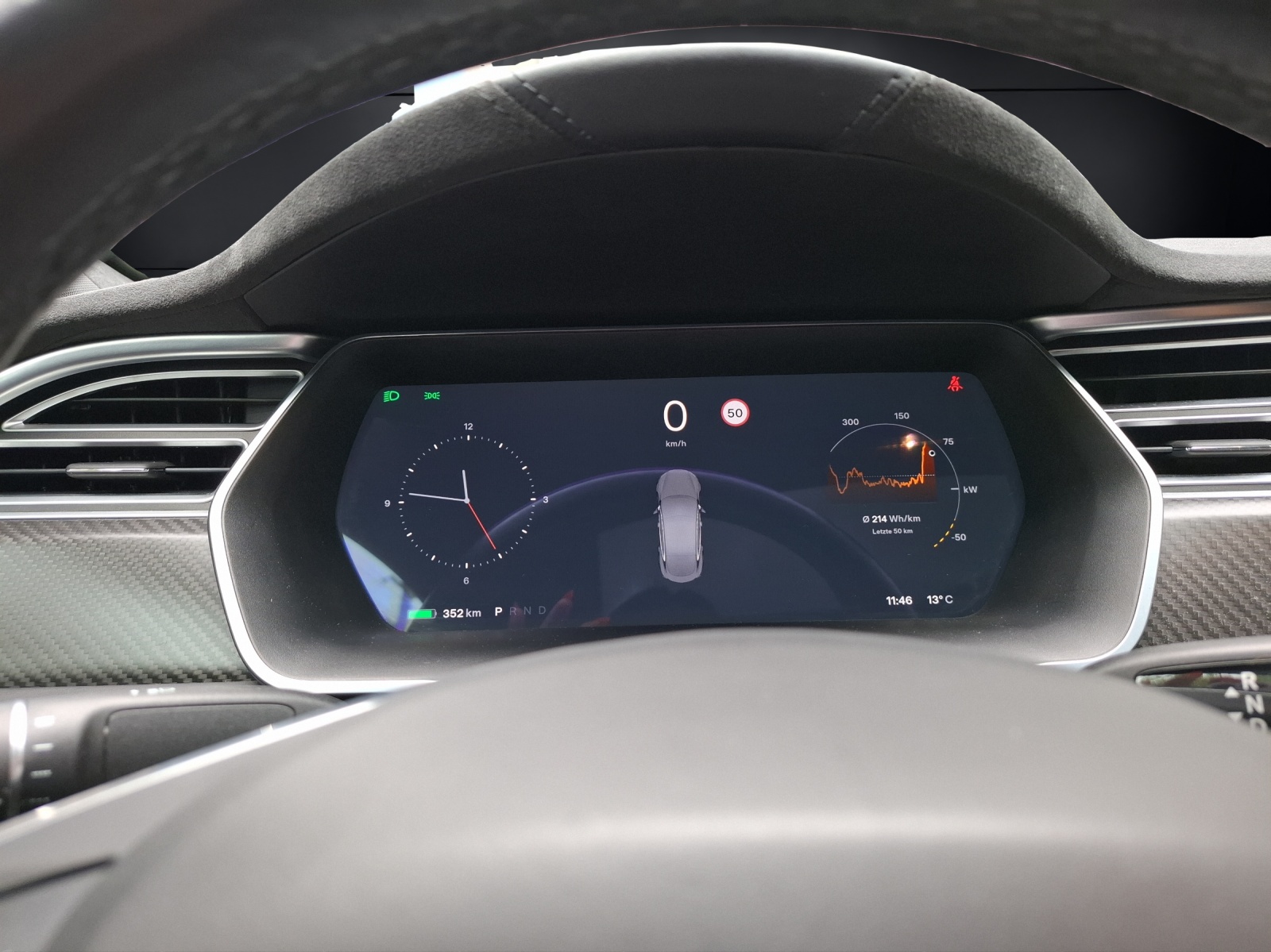 TESLA Model S 90 D-image-11