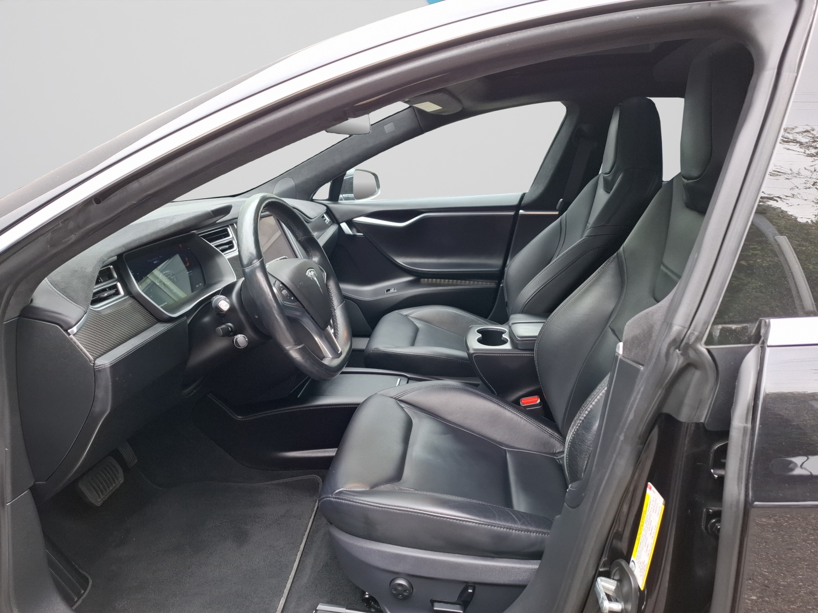 TESLA Model S 90 D-image-4
