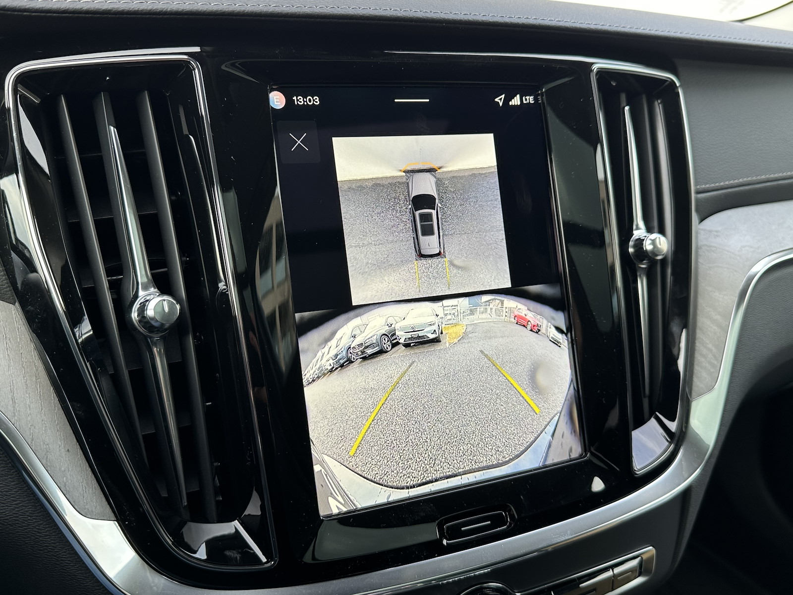 VOLVO V60 2.0 T8 TE Ultra Dark eAWD-image-9