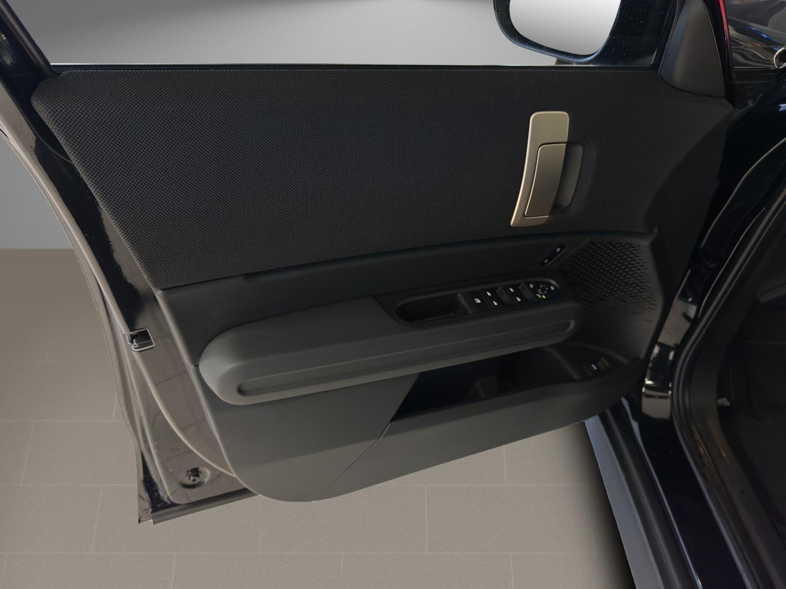 MINI Countryman C-image-13