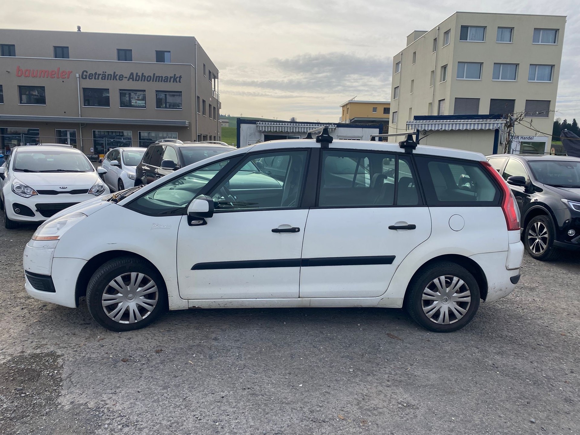 CITROEN Grand C4 Picasso 1.6i 16V Attraction-image-3
