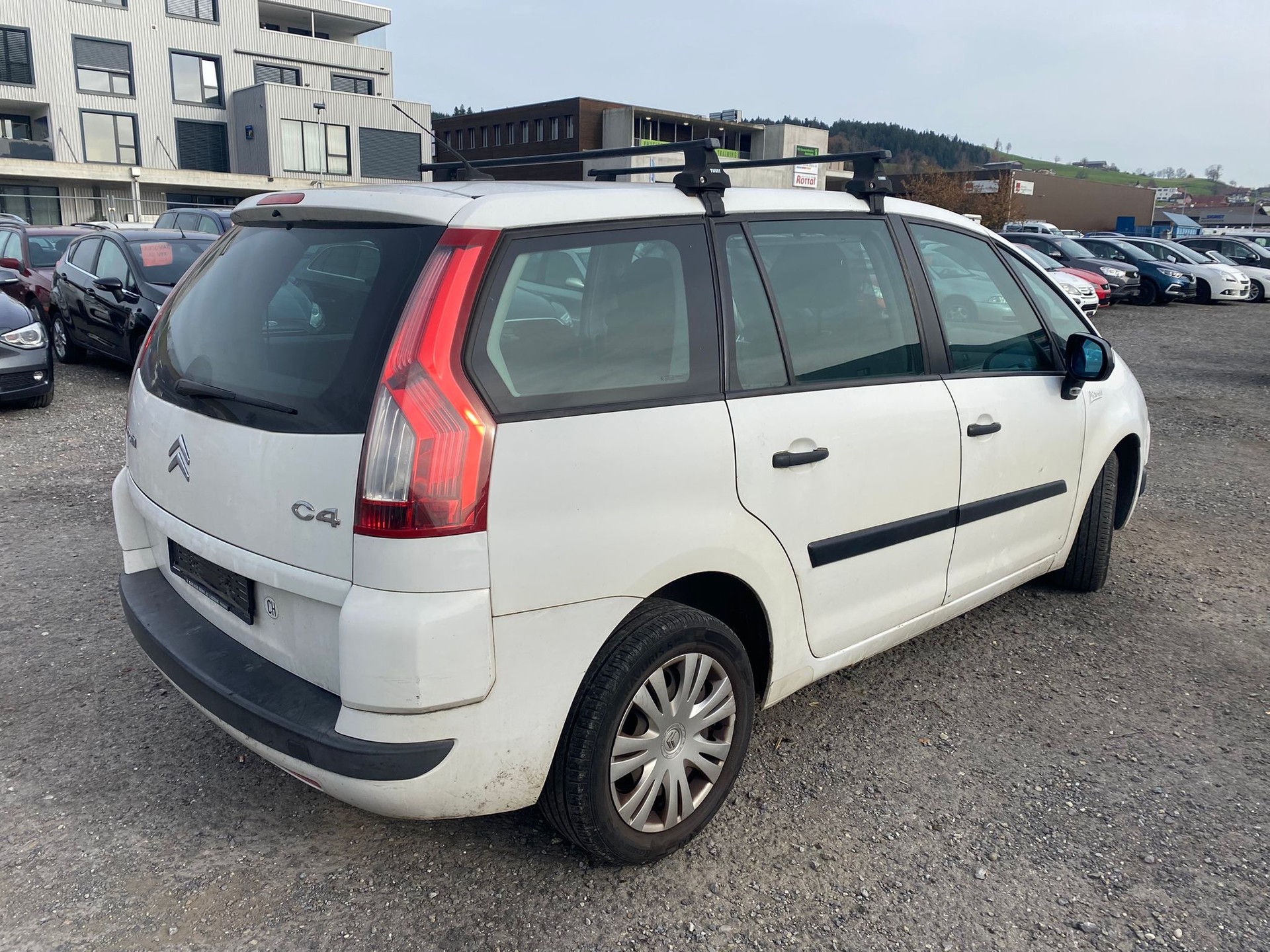 CITROEN Grand C4 Picasso 1.6i 16V Attraction-image-5