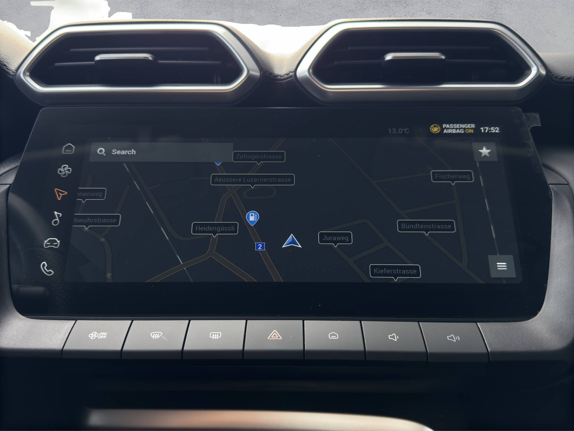 MG ZS 1.5 Hybrid+ Luxury-image-6