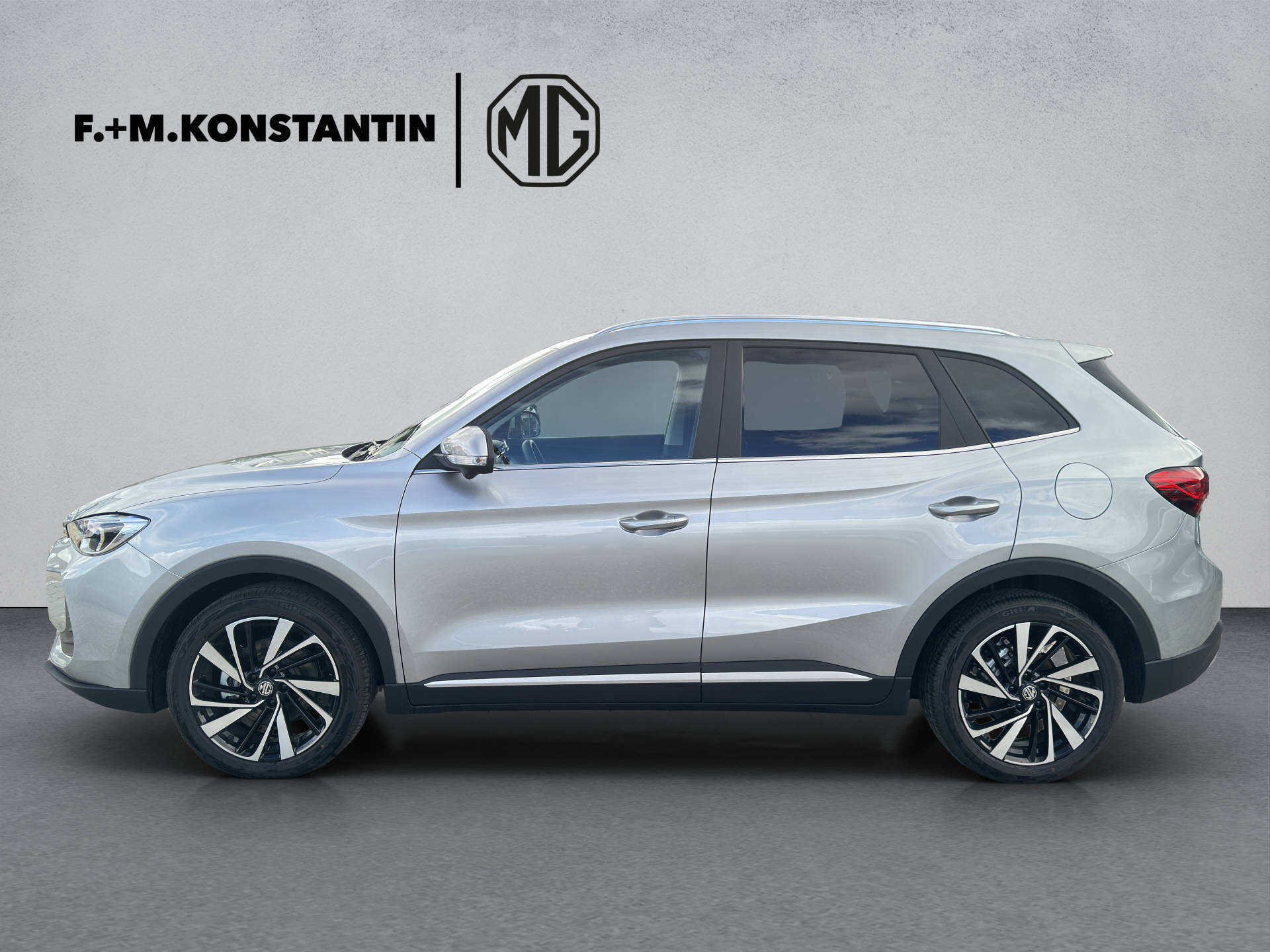 MG ZS 1.5 Hybrid+ Luxury-image-0