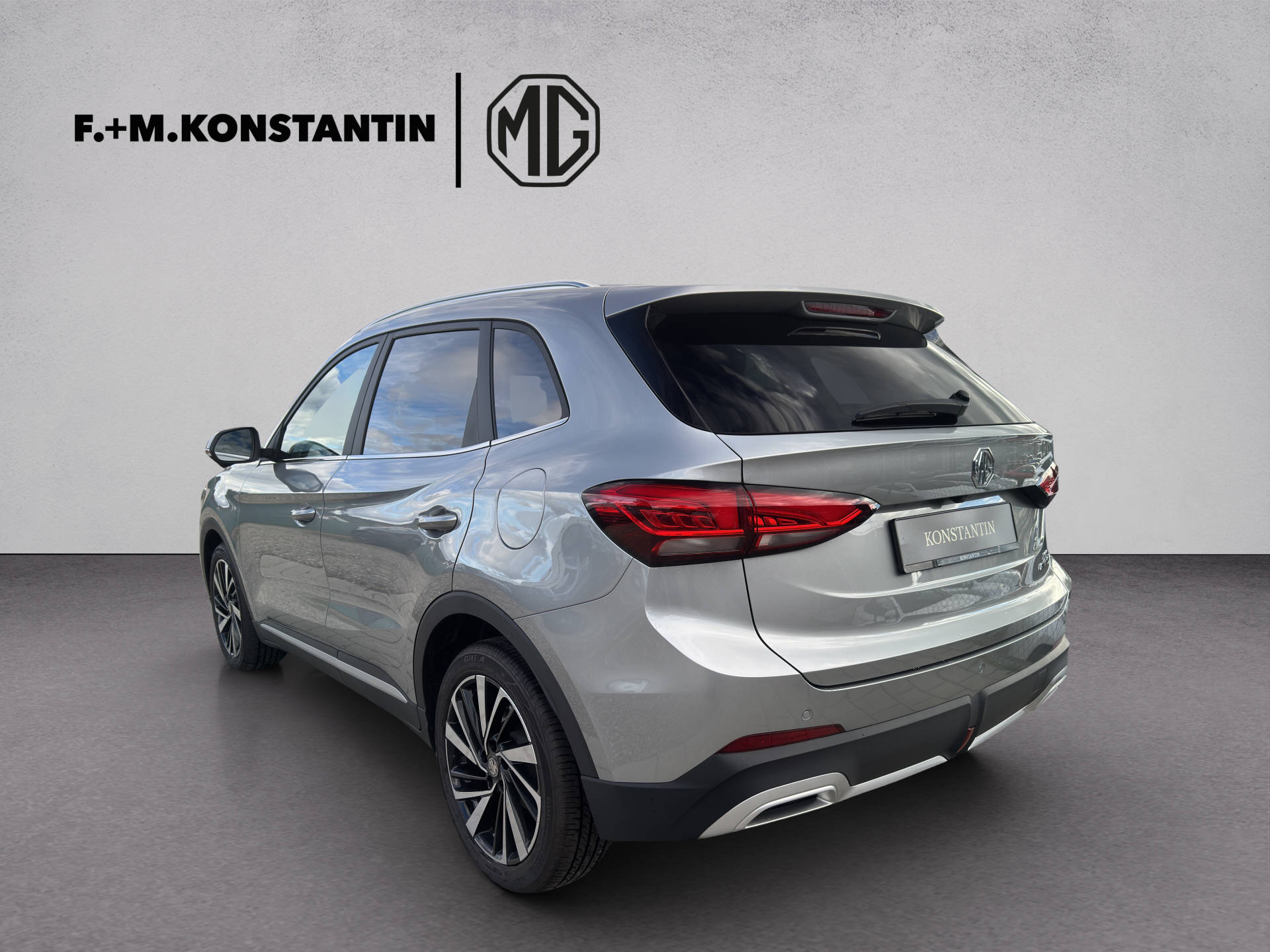 MG ZS 1.5 Hybrid+ Luxury-image-4