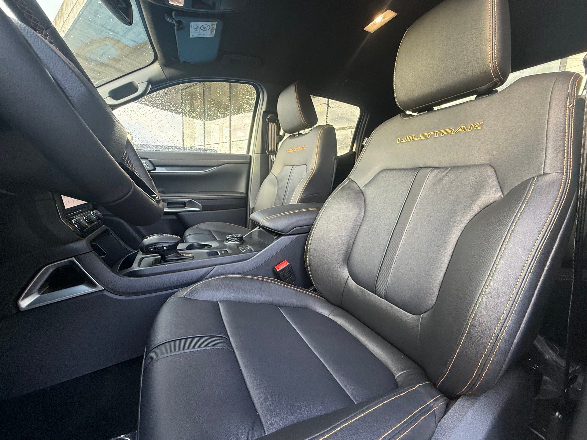 FORD Ranger Wildtrak 2.0 Eco Blue e-4WD Automat-image-6